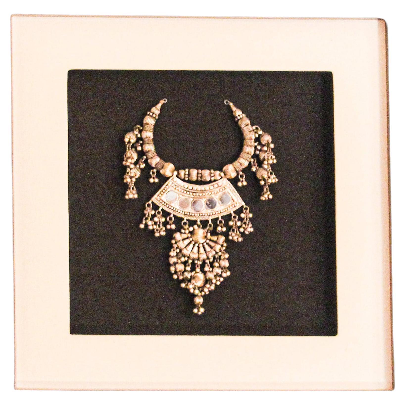 Collectible Jewelry Ethnic Indian necklace framed;
Vintage antique ethnic tribal old silver jewelry necklace Pendant Rajasthan India.
This Indian necklace is inspired by an antique Rajasthani Mughal jewelry. 
This beautiful unique piece of jewelry