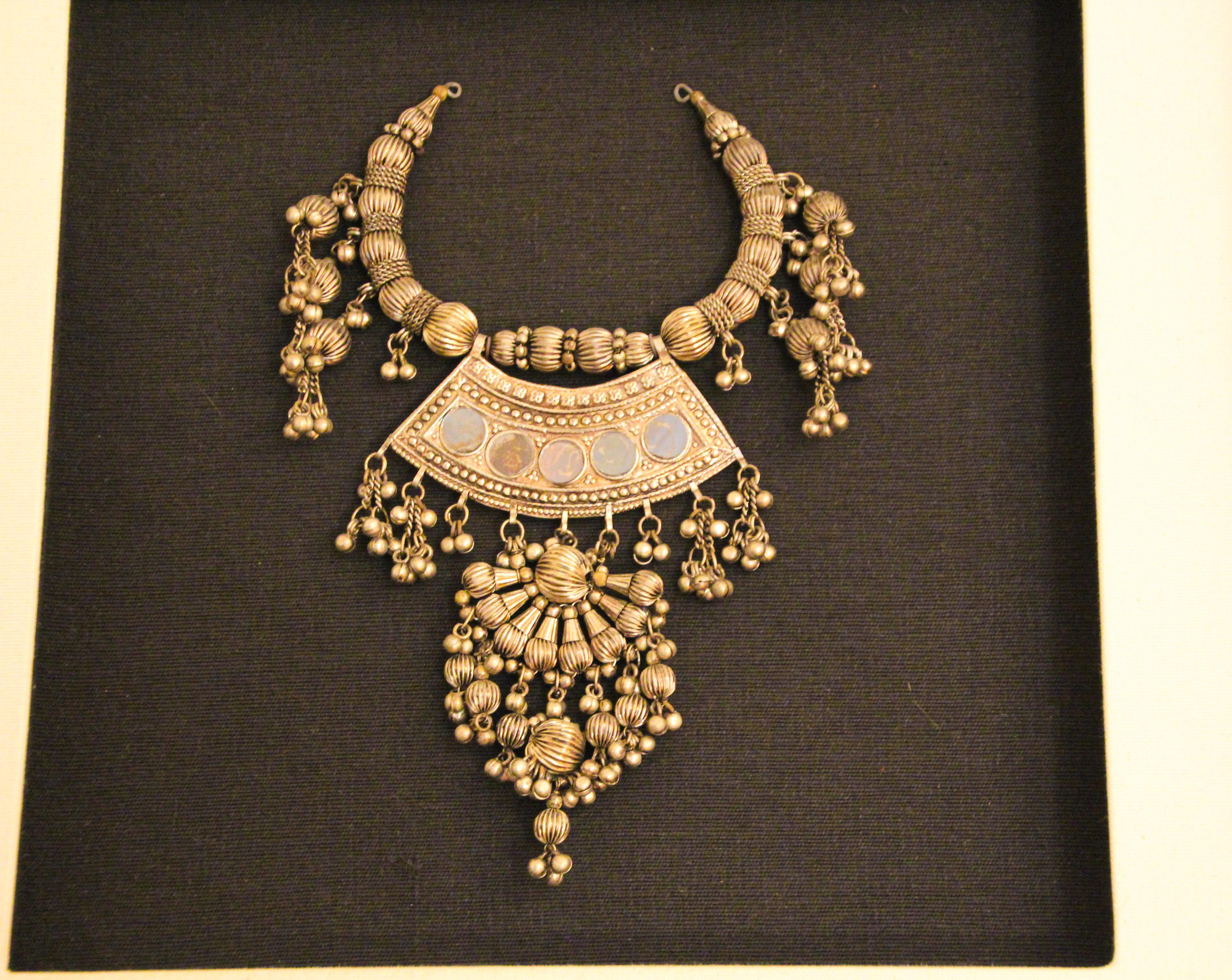 Vintage Collectible Jewelry Ethnic Indian Necklace Framed For Sale 2