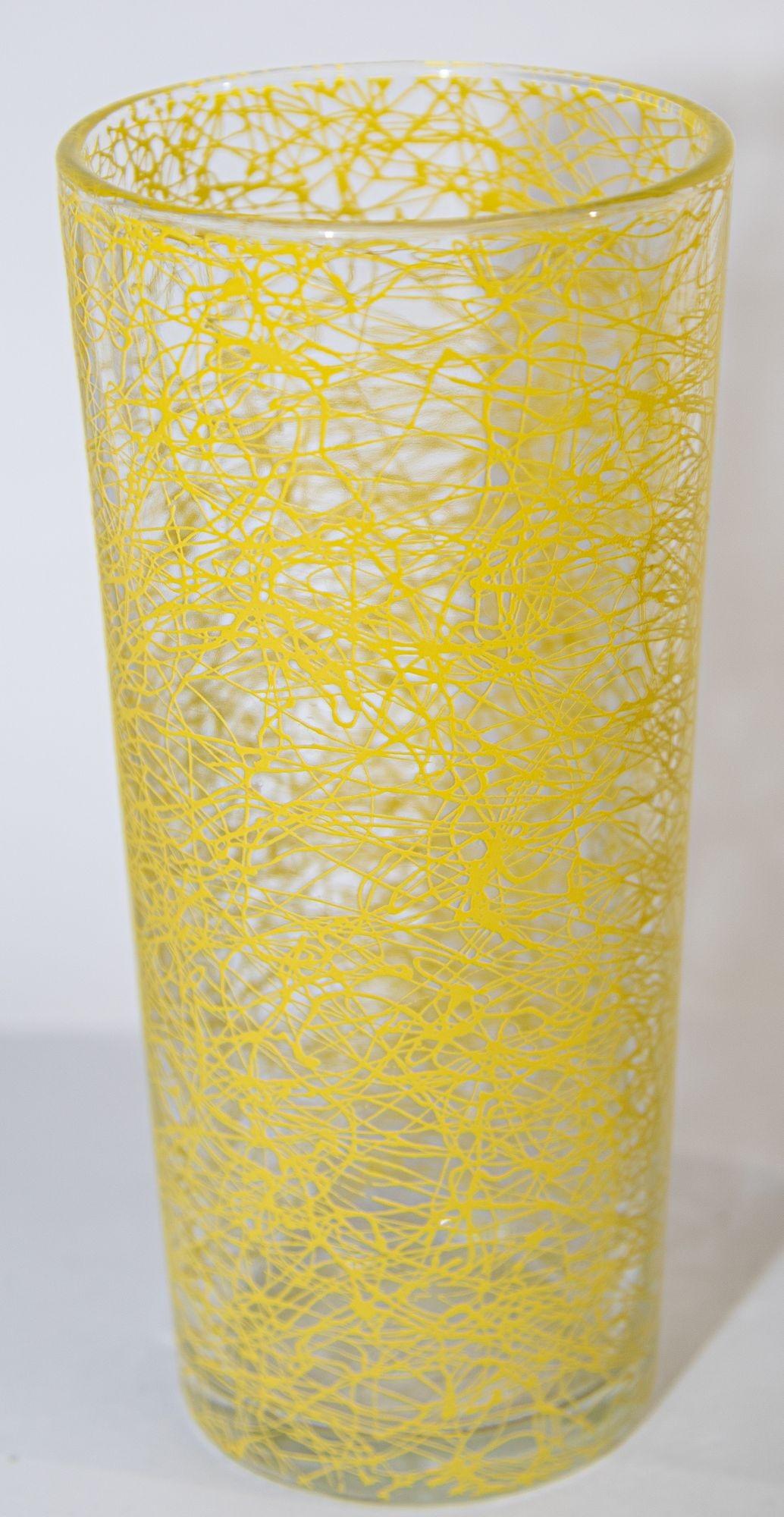 Vintage Collectible Retro Highball Spaghetti Tumblers Set of 3 Blue and Yellow In Good Condition For Sale In North Hollywood, CA