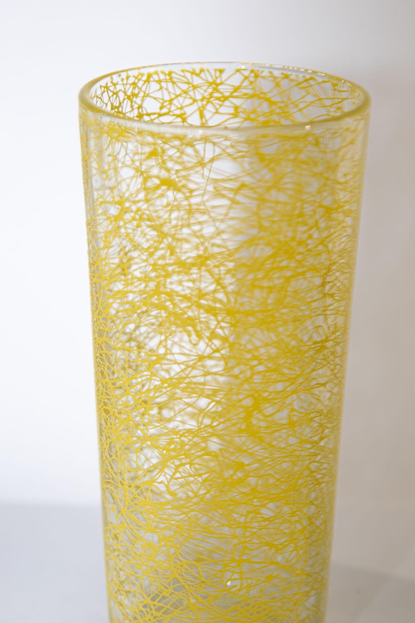 20th Century Vintage Collectible Retro Highball Spaghetti Tumblers Set of 3 Blue and Yellow For Sale