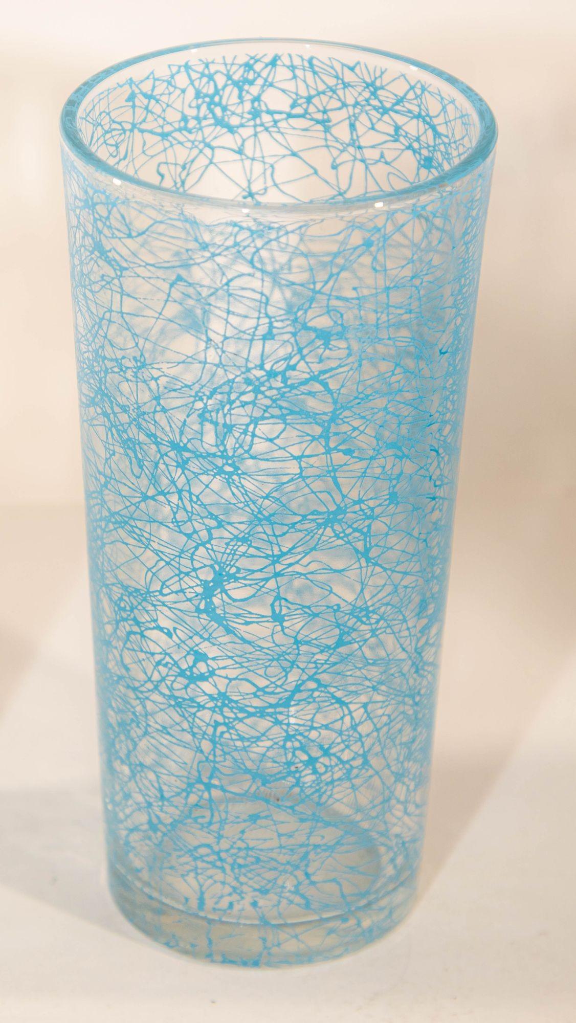 20th Century Vintage Collectible Retro Highball Spaghetti Tumblers Set of 6 Blue and White For Sale
