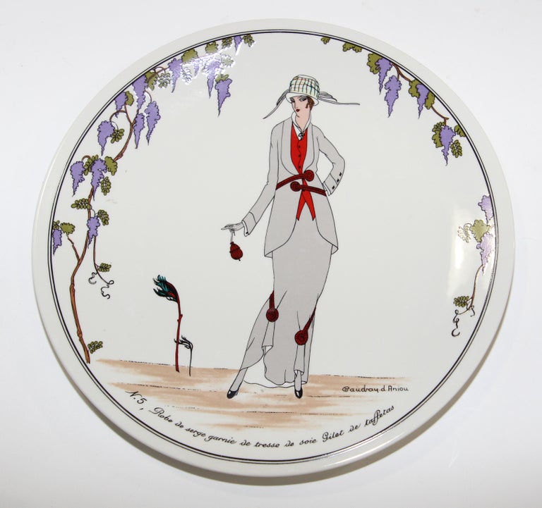 Vleien Dwars zitten Fabel Vintage Collectible Villeroy and Boch Porcelain Plate 1900 Art Deco Design  For Sale at 1stDibs