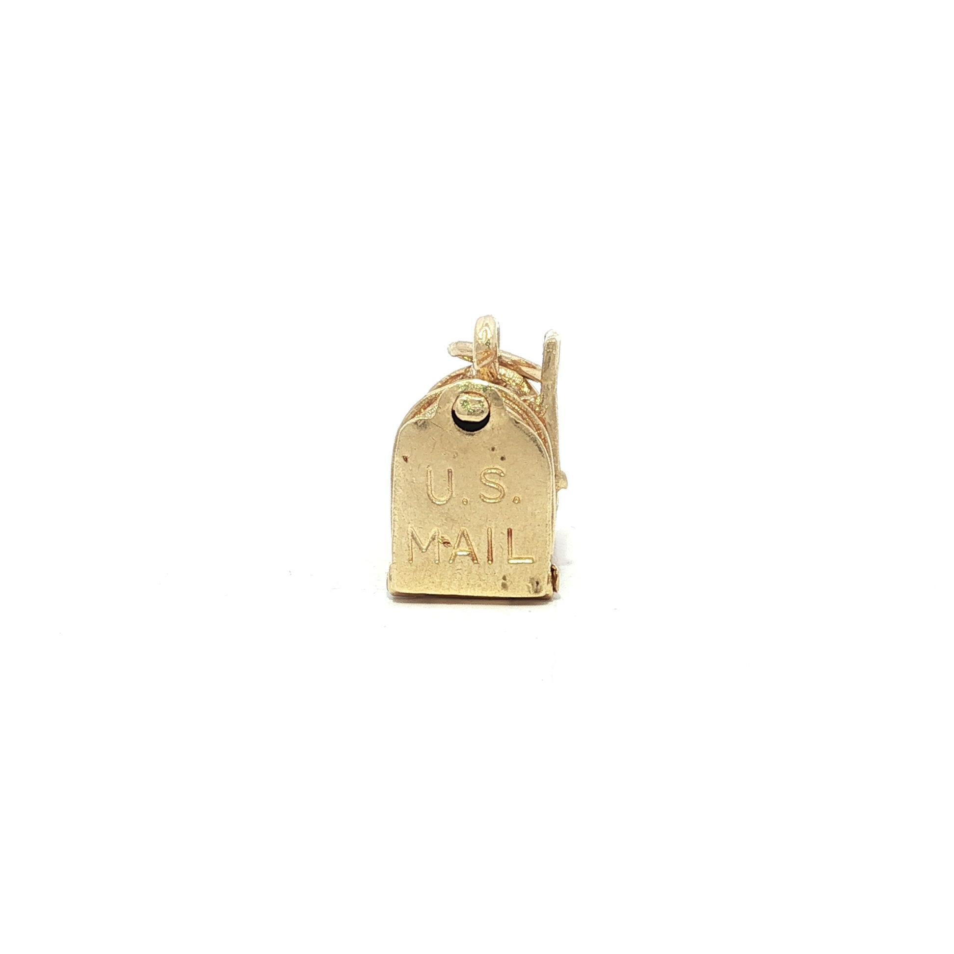 Vintage Collectible Gelbgold US Mail Box Charm Anhänger im Angebot 1