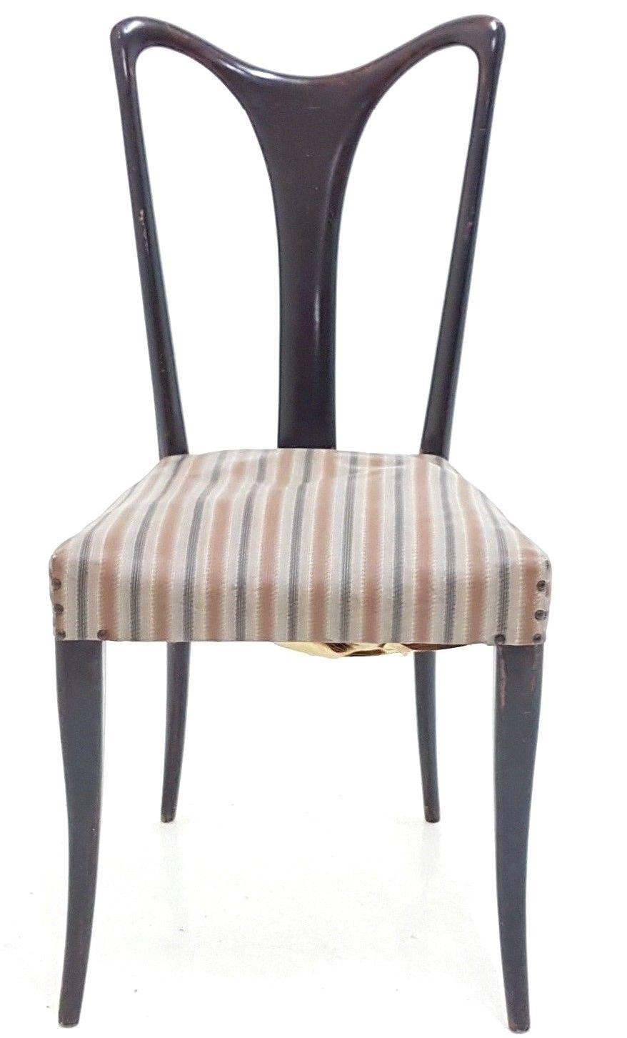 1960s Living room chair, design guglielmo ulrich, black color and striped upholstery in shades of beige

Good general conditions, without sagging, healthy and robust, without woodworm, to be restored

It measures 97 cm in height, 48 cm in width, 50