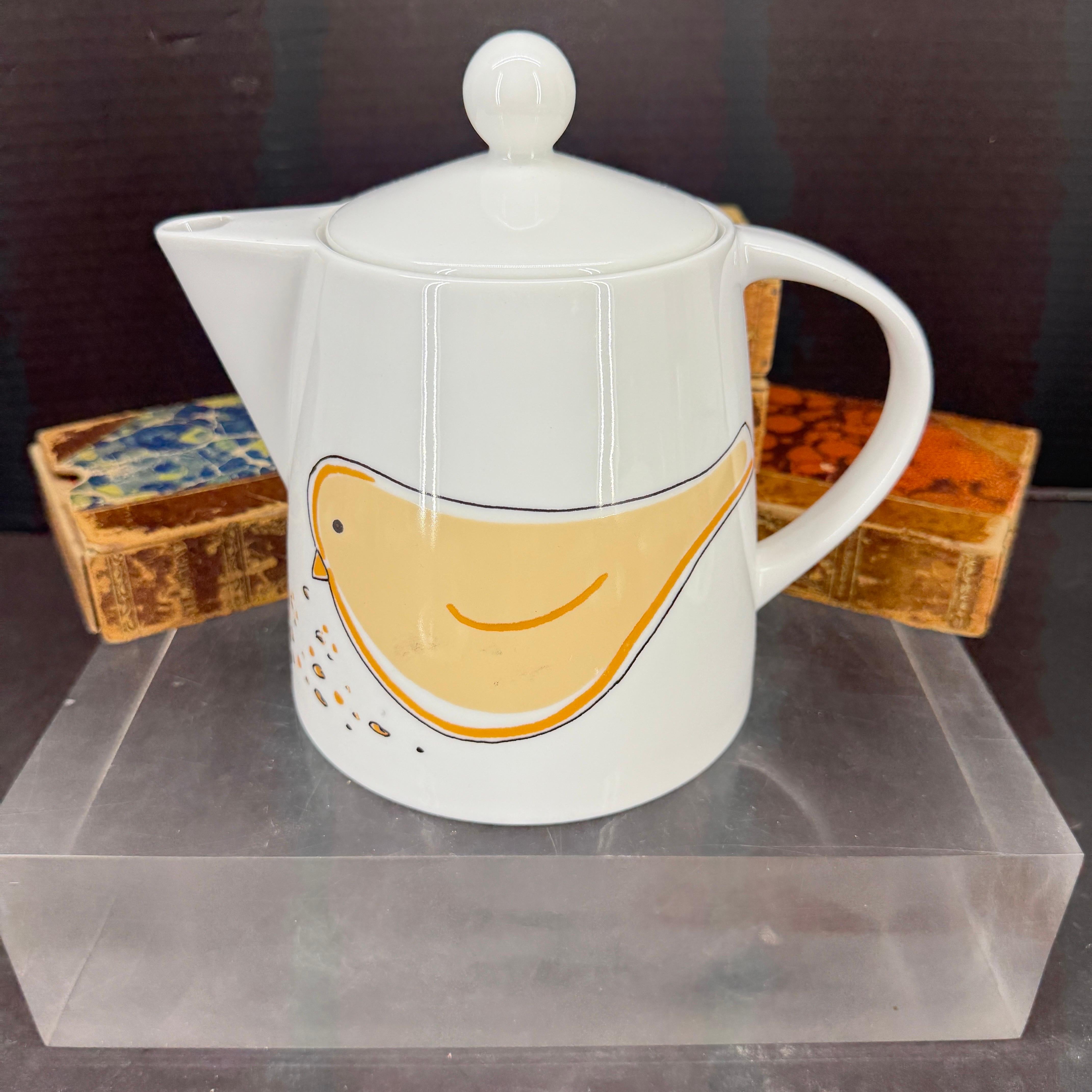 20th Century Vintage Collection from Aarikka Bird Porcelain Teapot Mugs For Sale