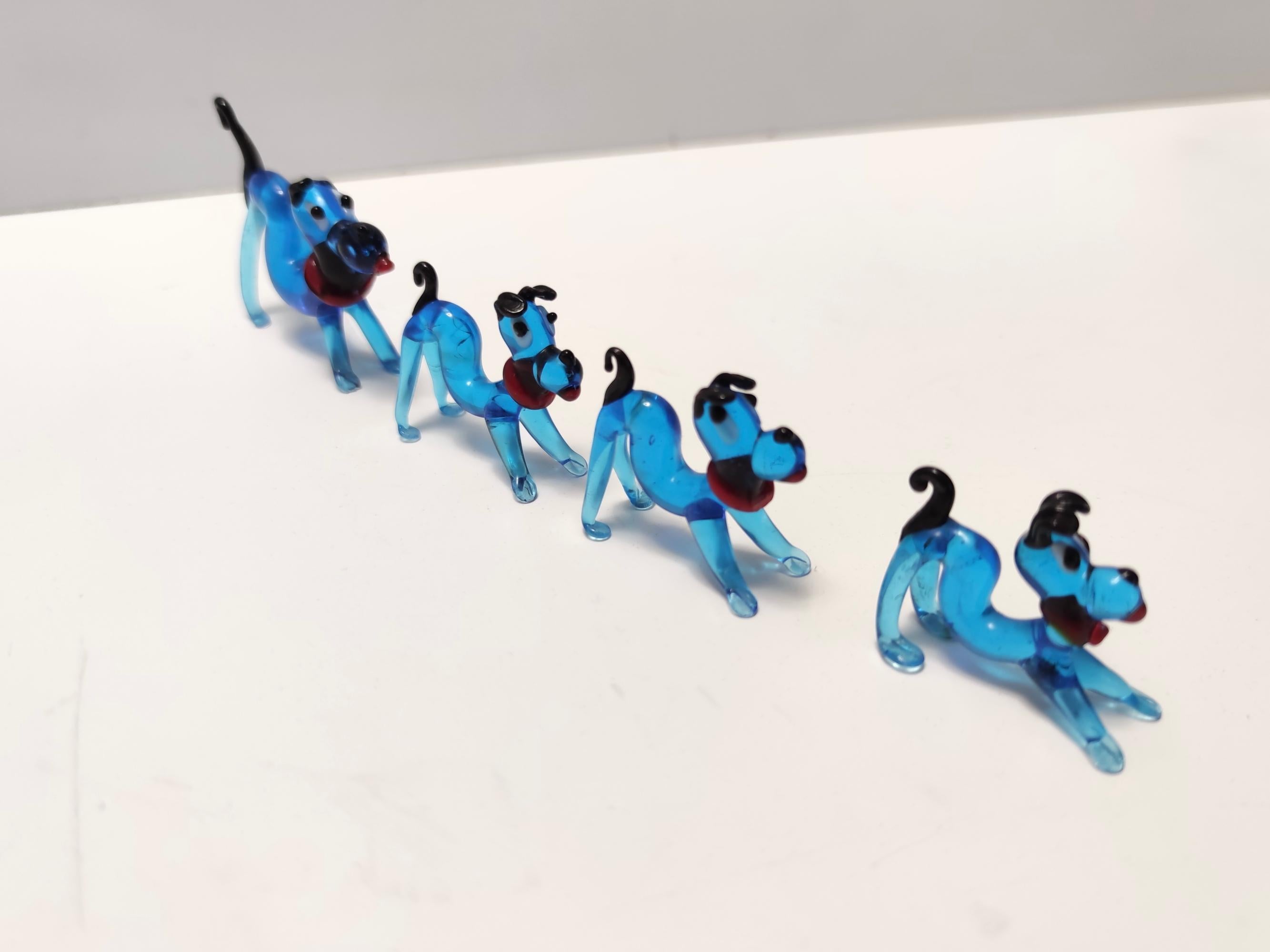 Mid-Century Modern The Collective of 47 Murano Glass Miniature Animals, Italy (collection vintage de 47 animaux miniatures en verre de Murano) en vente