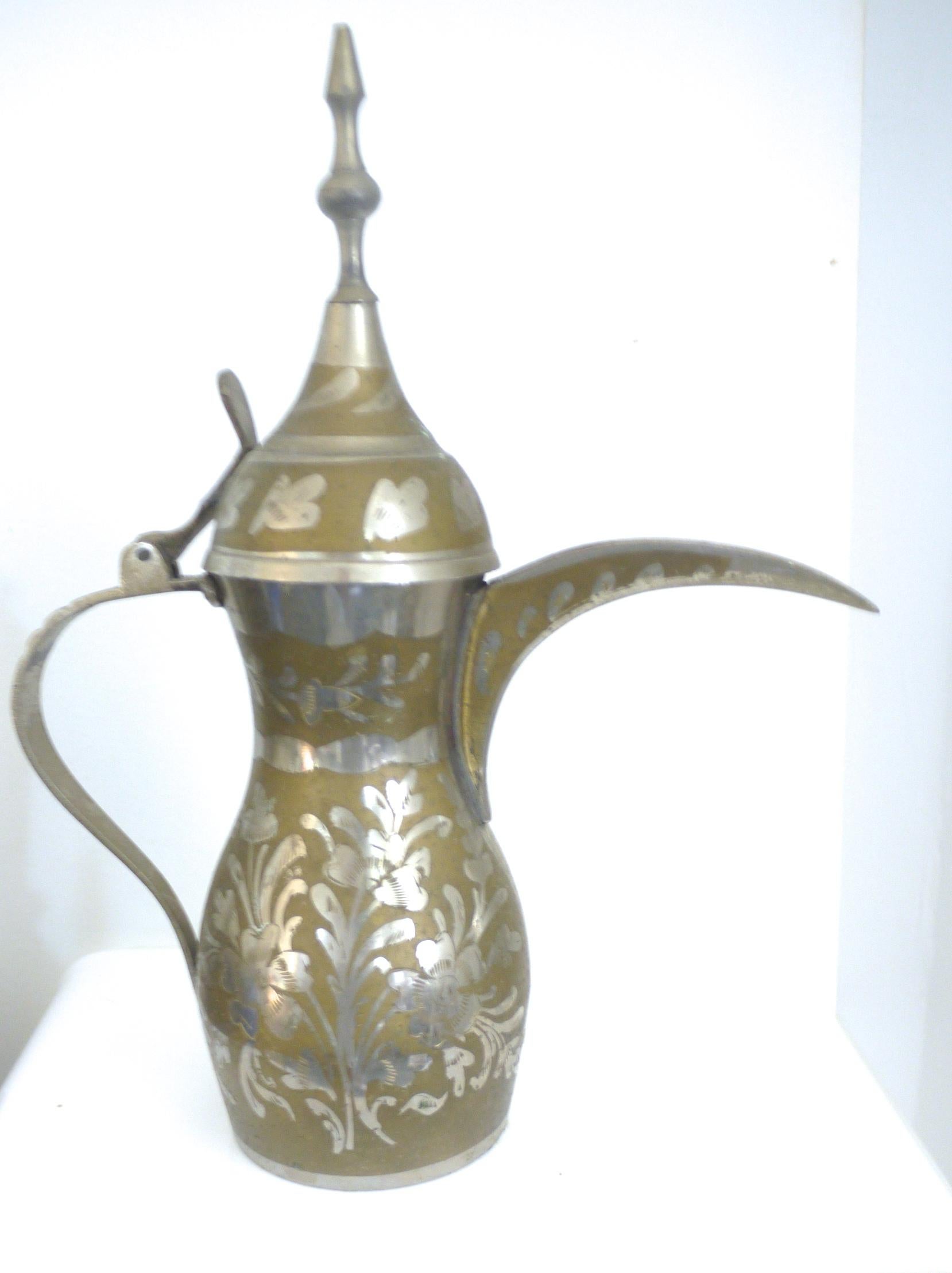 Vintage Collection of Decorative from Middle East Dallah Coffee Pots In Good Condition For Sale In Halstead, GB