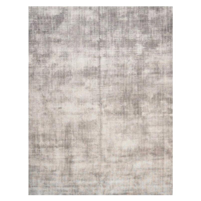 Vintage Collection Soft Gray Silk Rug For Sale