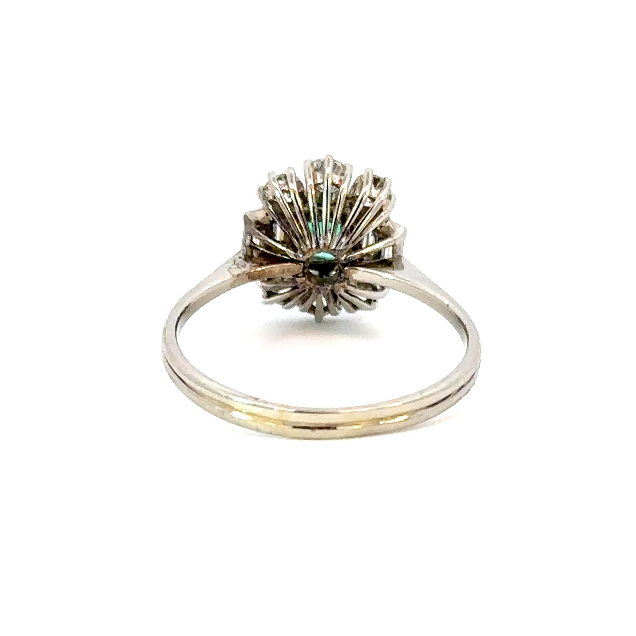 Vintage Kolumbianischer Smaragd & Diamant Ring in 18k Weißgold (Zeitgenössisch) im Angebot