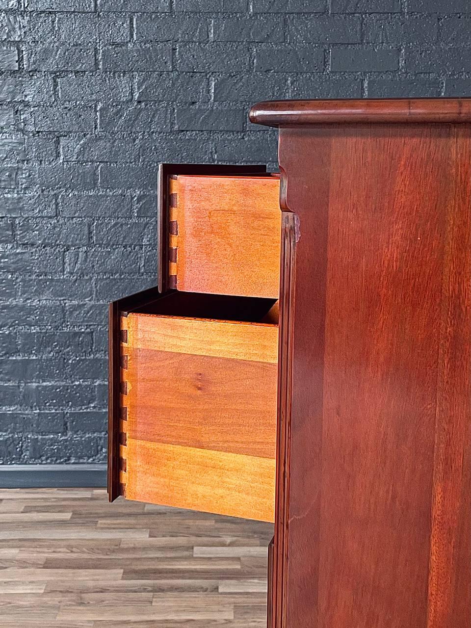 Vintage Colonial Revival Highboy Dresser by Kling Furniture im Angebot 1