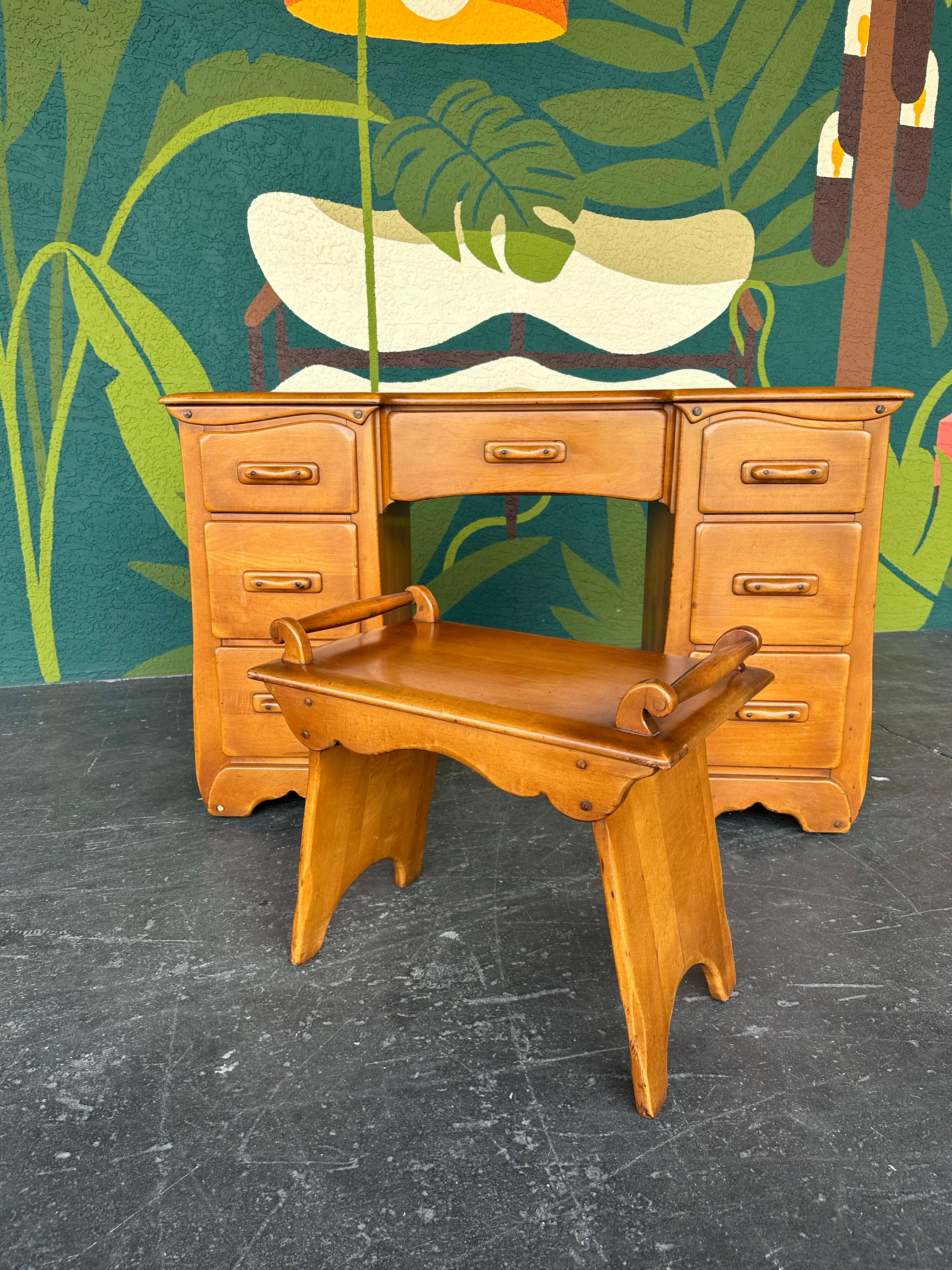 American Colonial Vintage Colonial Solid Maple Knee Hole Vanity Desk For Sale