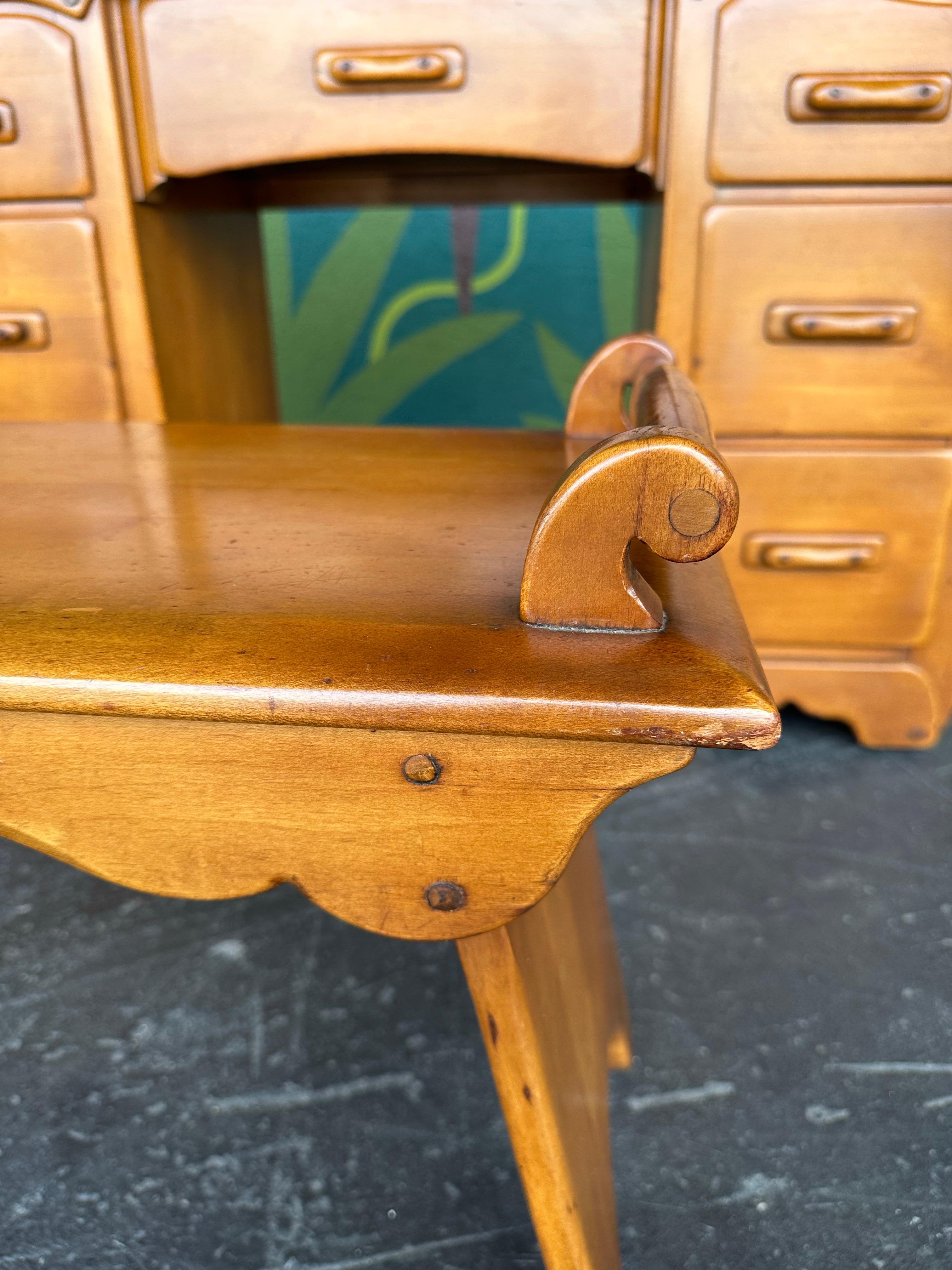 Vintage Colonial Solid Maple Knee Hole Vanity Desk For Sale 1