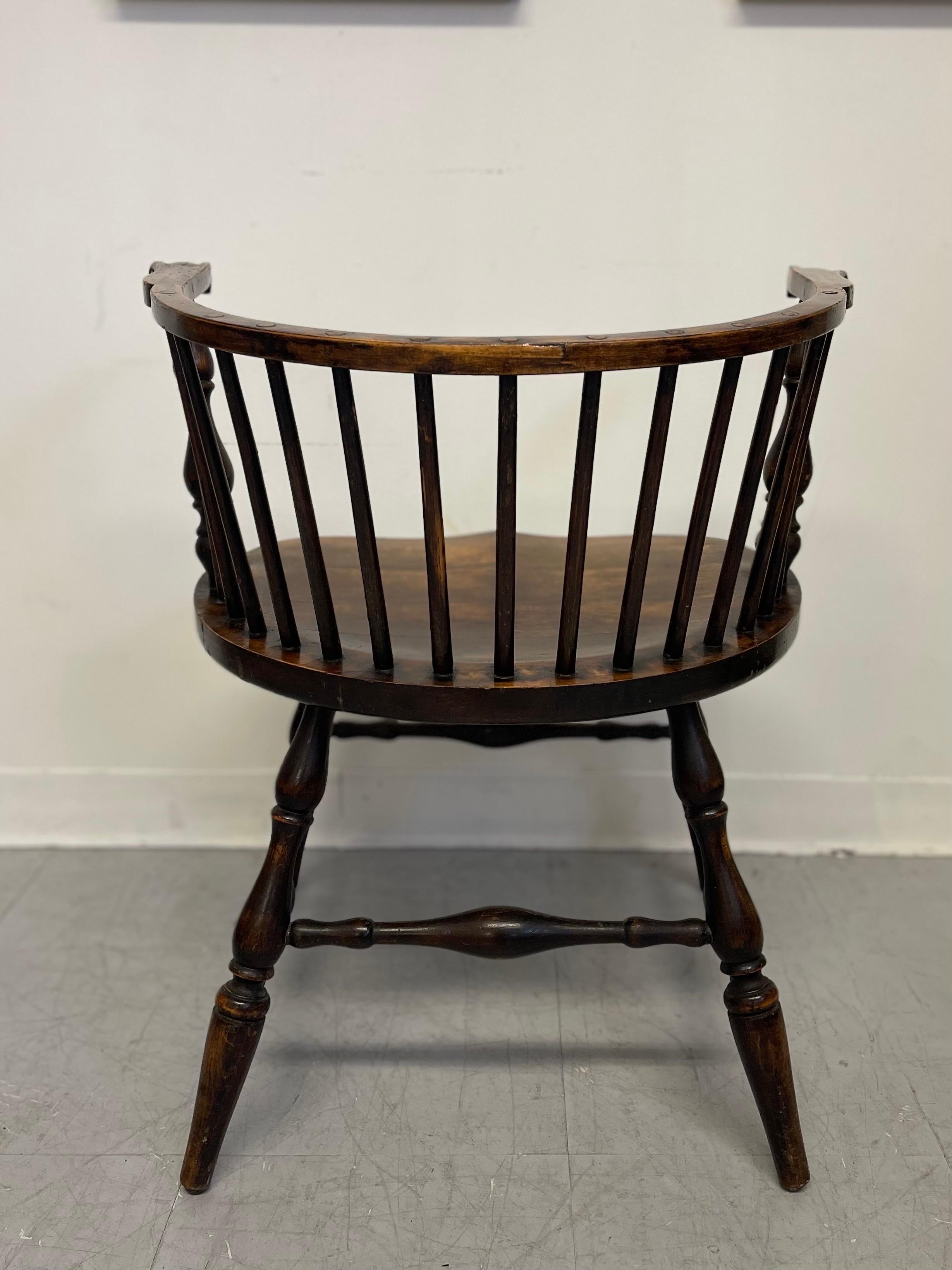 Wood Vintage Colonial Style Pub Chair For Sale