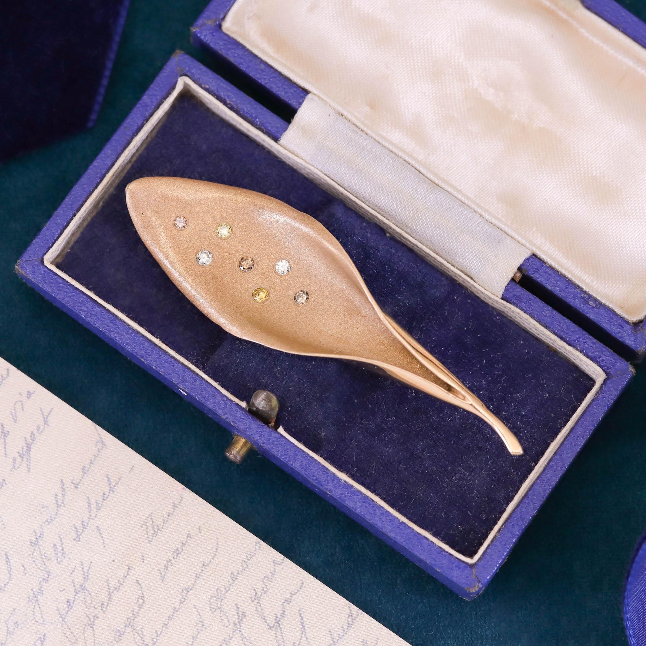 Women's Vintage Colored Diamond Leaf Brooch of 14k Gold For Sale