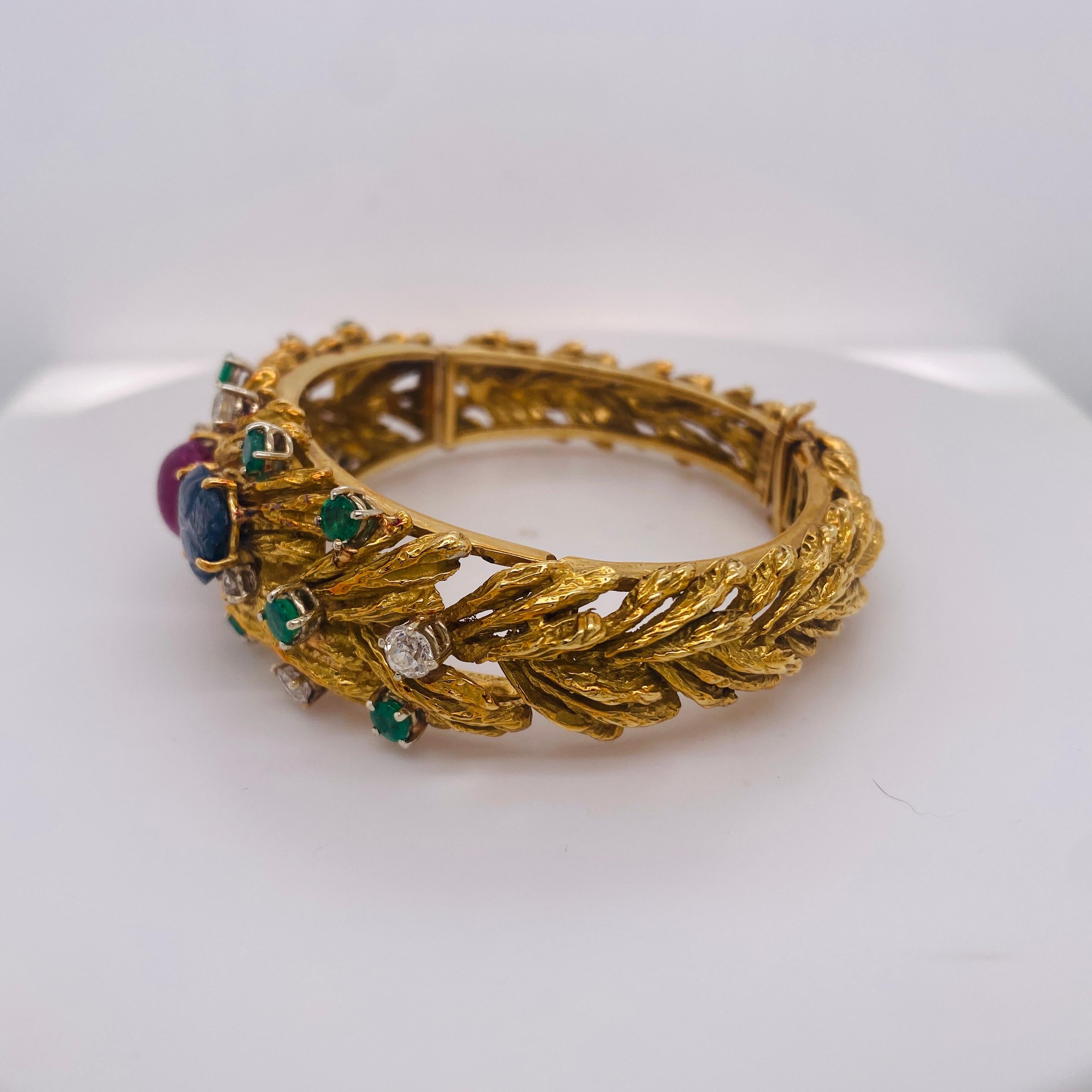Bracciale Bombe d'epoca con pietre colorate fatto a mano in oro giallo 18 carati con cerniera in vendita 9