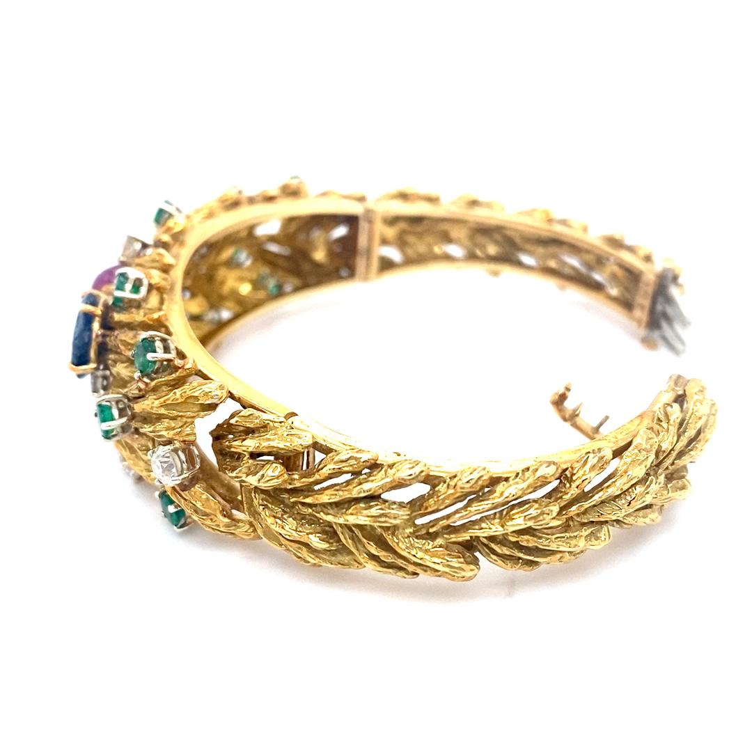 Bracciale Bombe d'epoca con pietre colorate fatto a mano in oro giallo 18 carati con cerniera in vendita 1