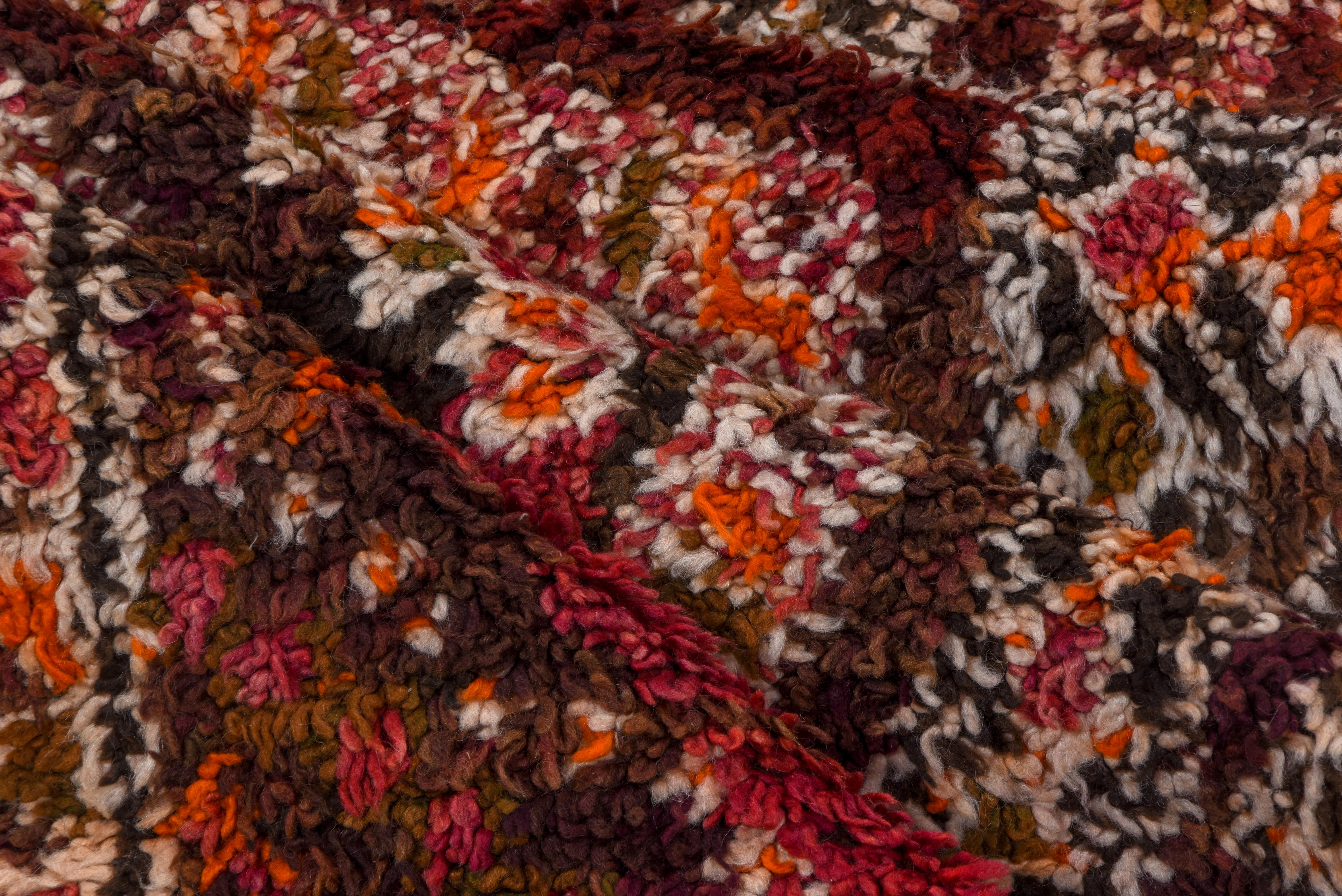 Marocain Vieux tapis berbère marocain coloré en vente