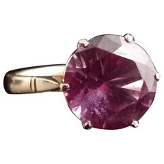 Vintage Colour Change Sapphire Cocktail Ring, 14 Karat Yellow Gold, c1940s