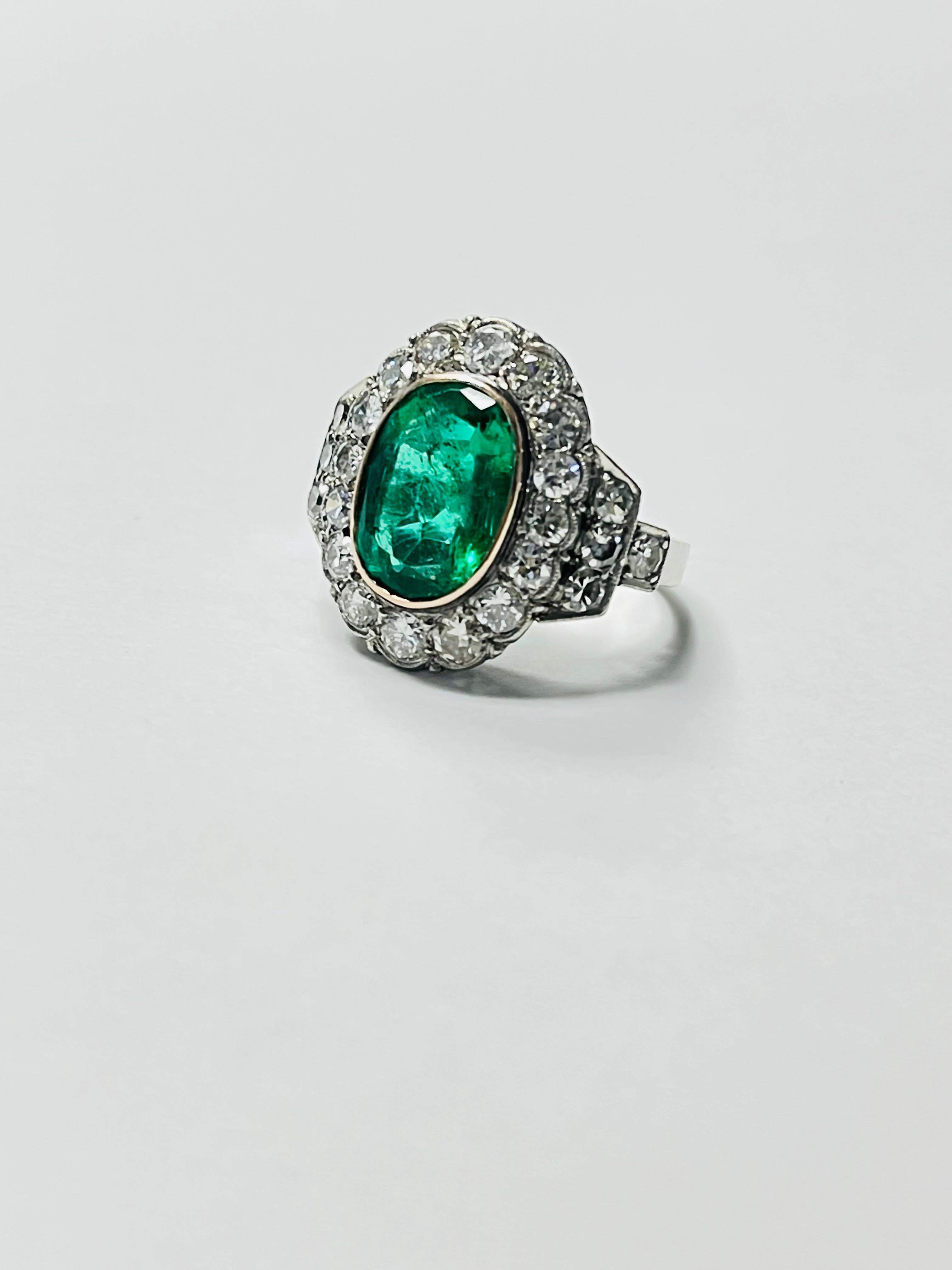 Vintage Colombian Emerald and Diamond Ring, GIA Certified. For Sale 1