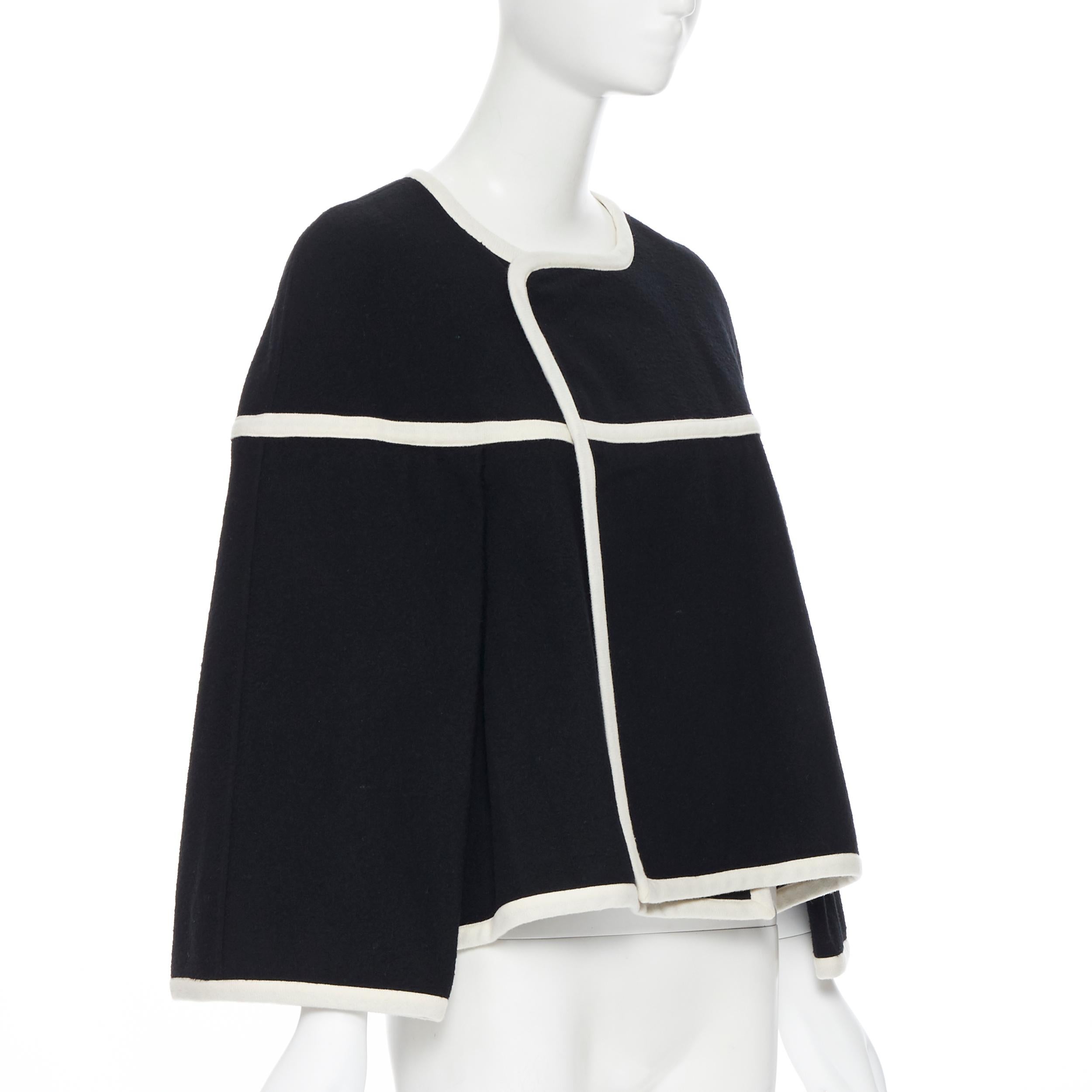vintage COMME DES GARCONS 1989 Runway black white trimmed cape poncho jacket M In Good Condition In Hong Kong, NT