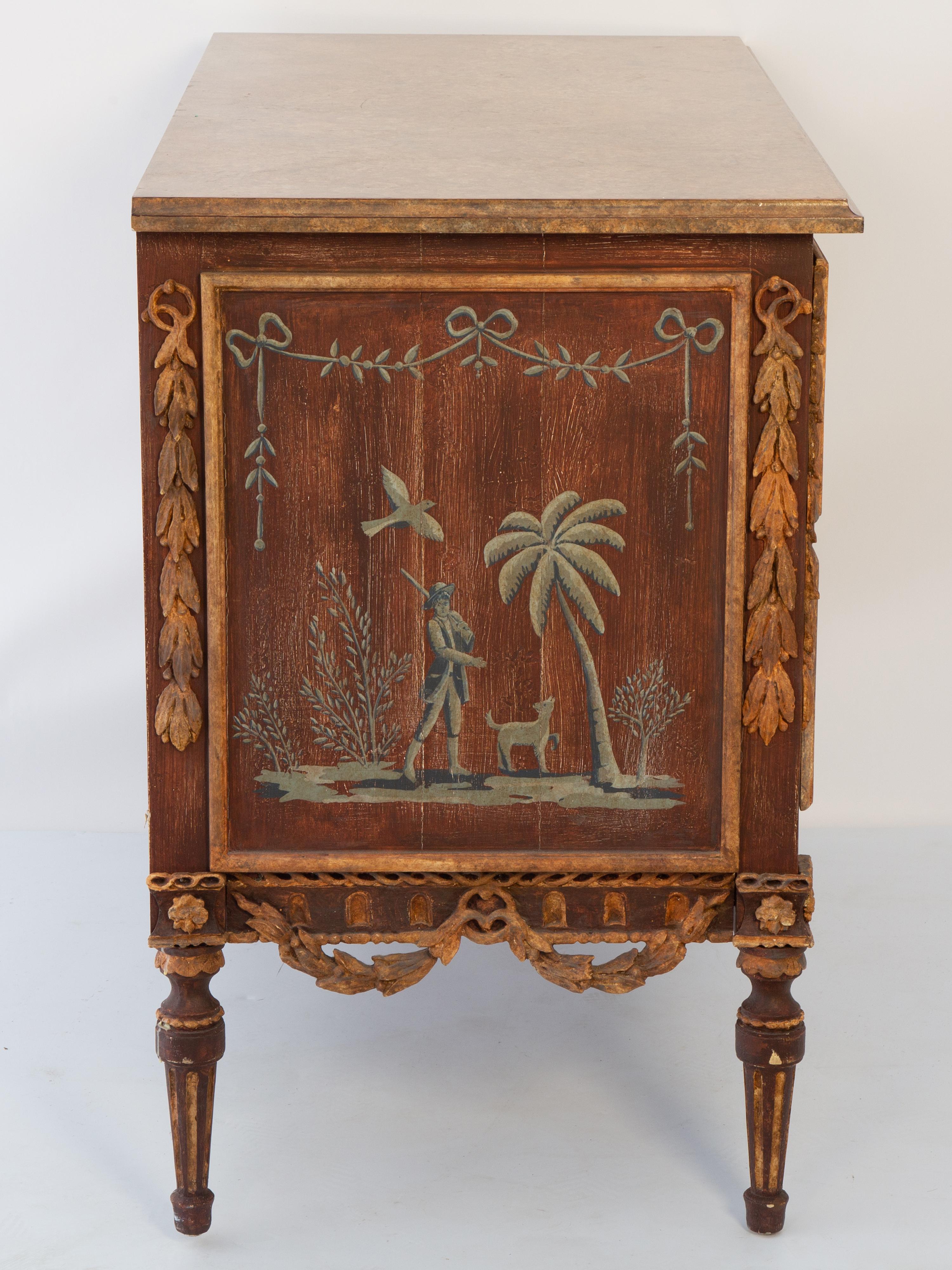 Coffre à deux tiroirs de style Renaissance, peint à la main, avec un plateau en faux marbre, sculpté à la main en Italie pour Niermann Weeks. Son plateau rectangulaire mouluré est surmonté d'un boîtier conforme, équipé de deux tiroirs superposés,