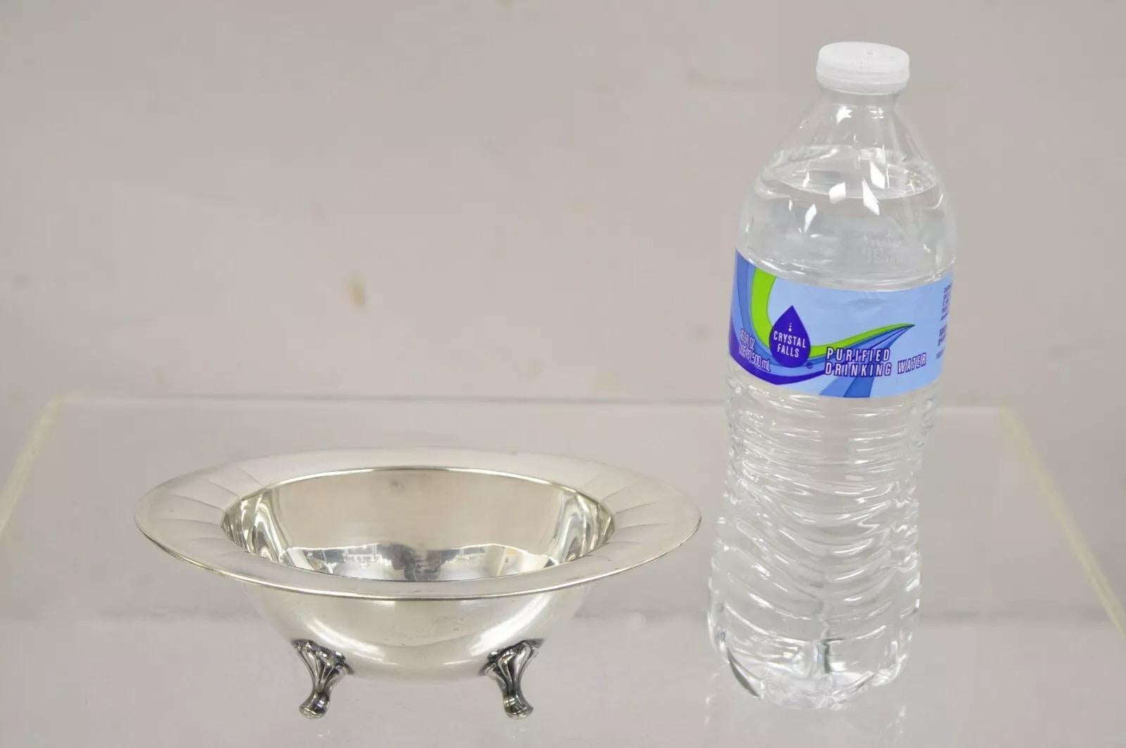 Vintage Community Plate 6987 Small Oval Silver Plated Nut Dish Bowl. Circa Mid 20th Century. Measurements: 2