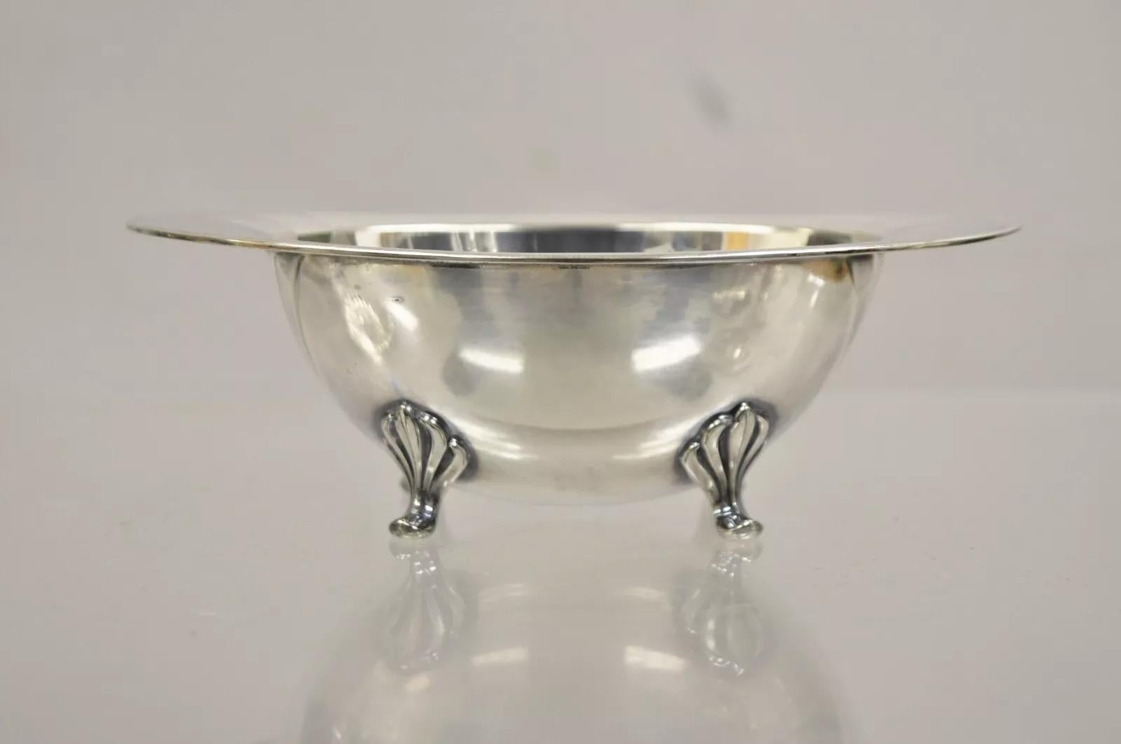 Victorian Vintage Community Plate 6987 Small Oval Silver Plated Nut Dish Bowl For Sale