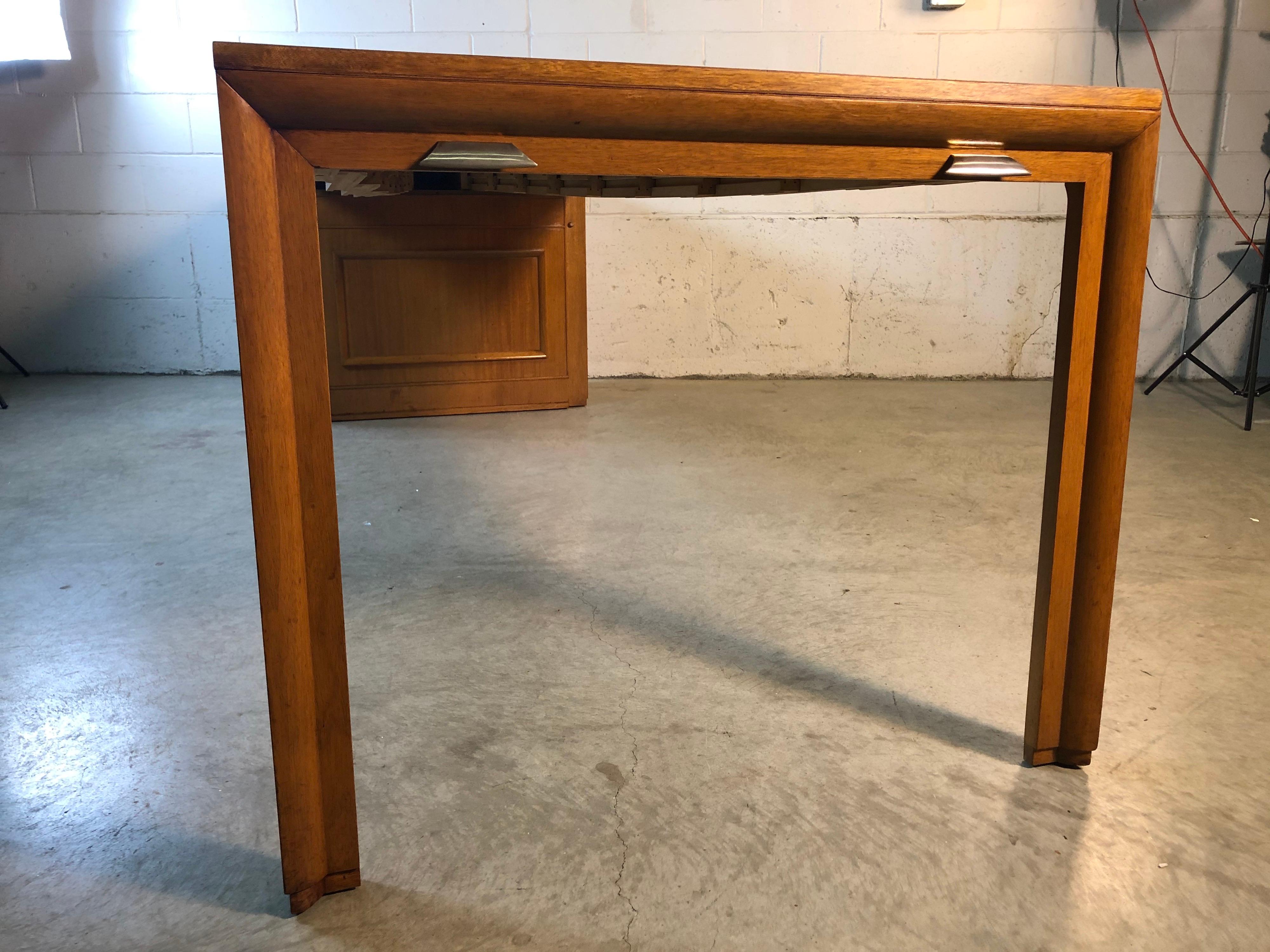 Mid-Century Modern Vintage Compact Expandable Dining Room Table For Sale