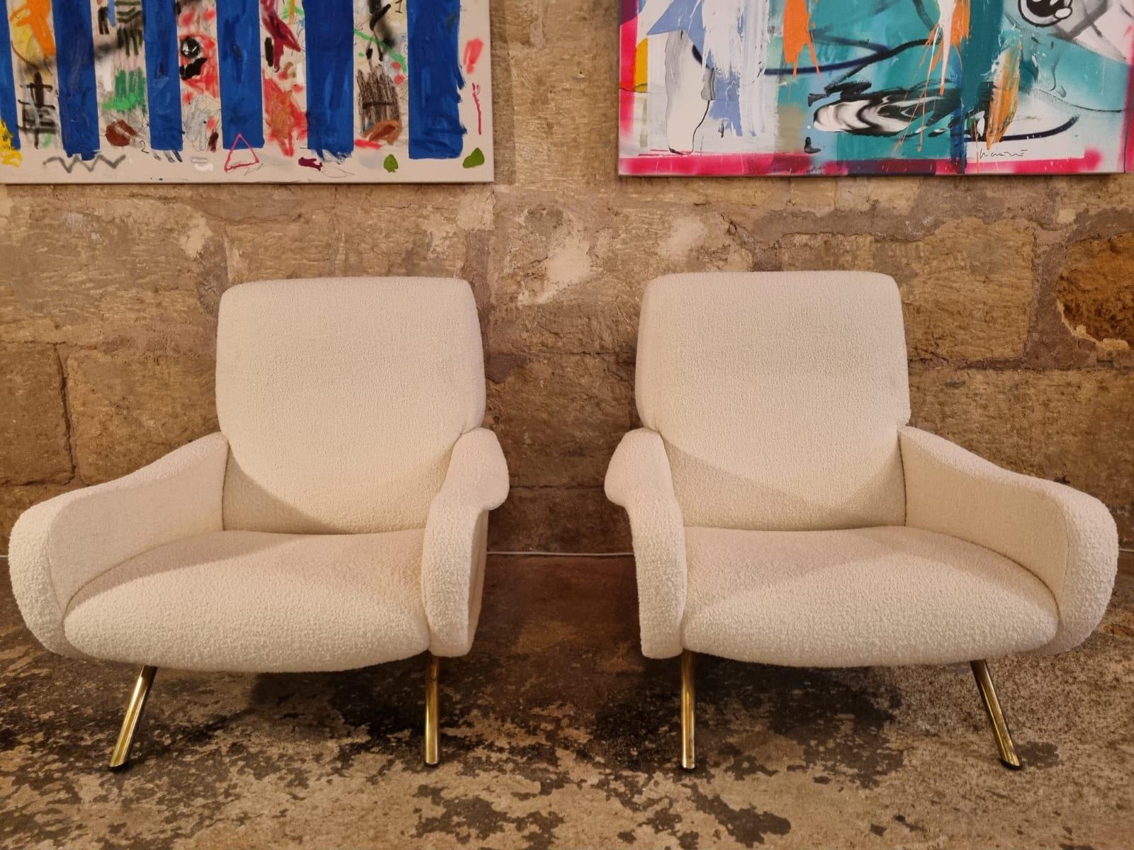 1 of 2, Lady Chair by designer Marco Zanusso from the 1950s for Arflex.
Completely restored to the highest quality with a beautiful cream-colored looped (Bouclé) fabric by French Bisson Bruneel, ALSO Lady sofa available for sale in a separate