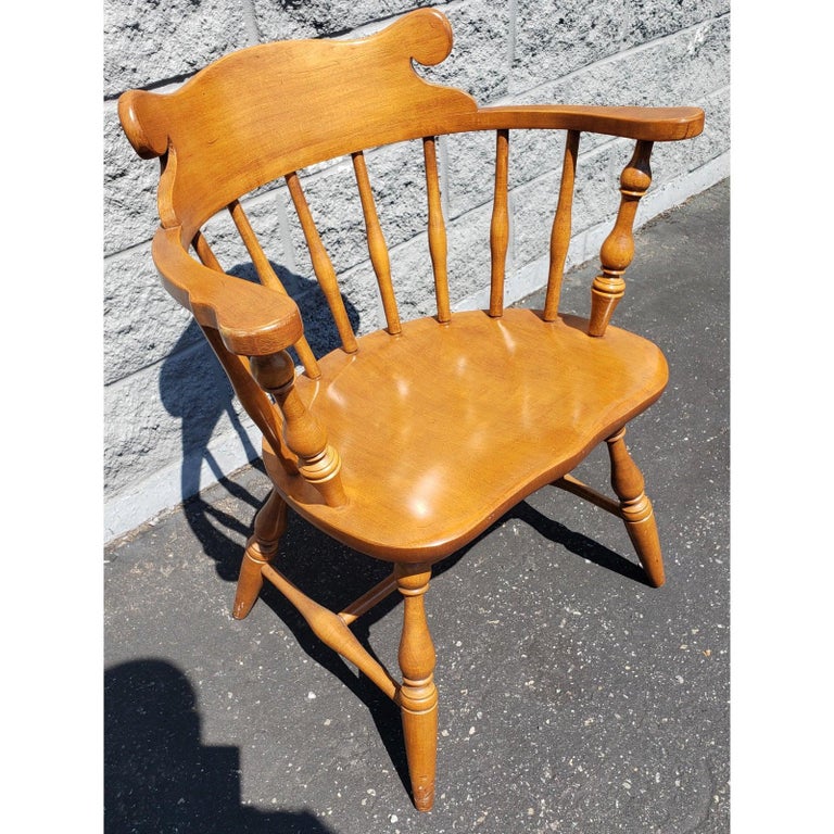 American Vintage Conant Ball Low Back Bow Back Maple Windsor Spindle Chair For Sale