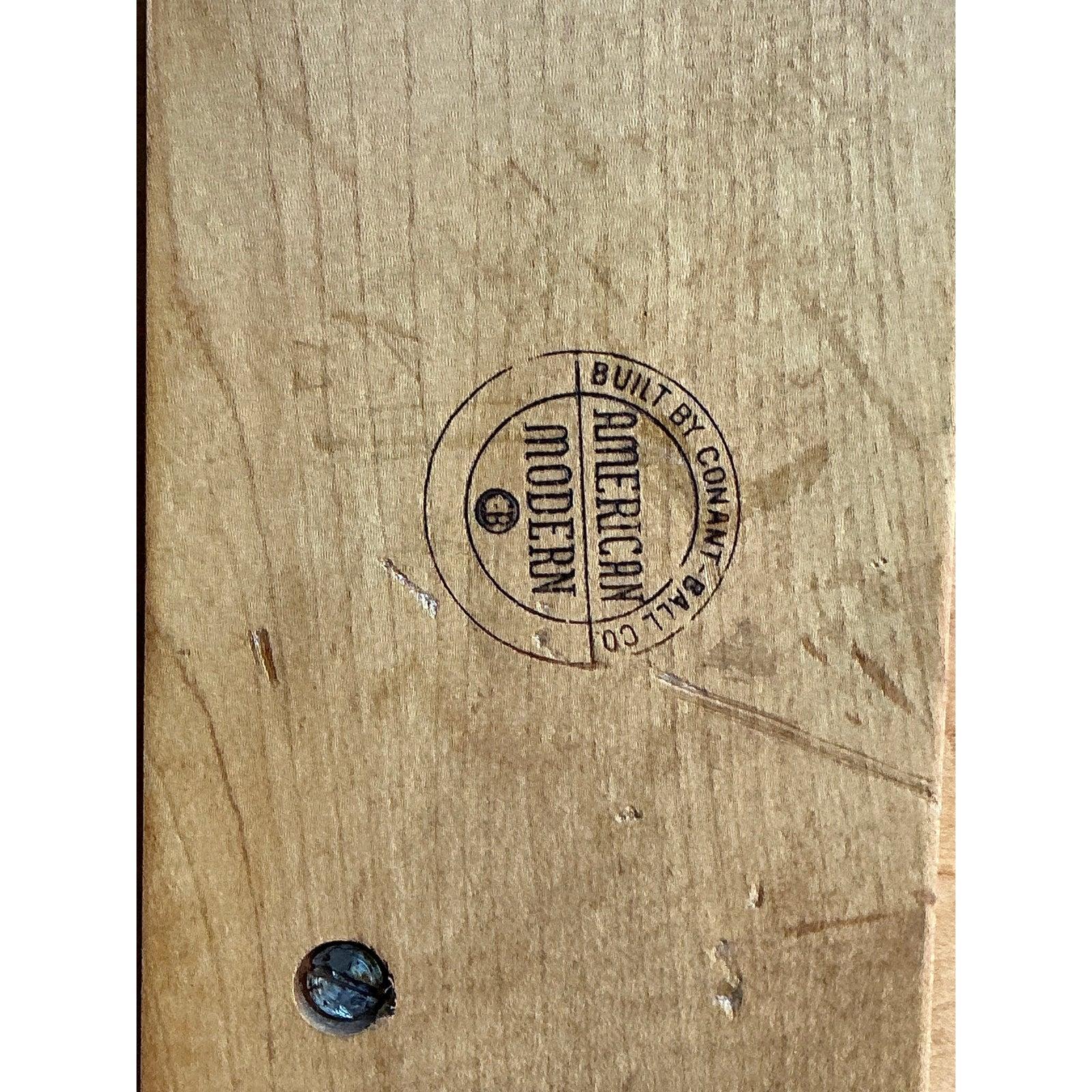 Vintage Conant Ball Mid-Century Modern Maple Coffee Table In Good Condition For Sale In West Palm Beach, FL