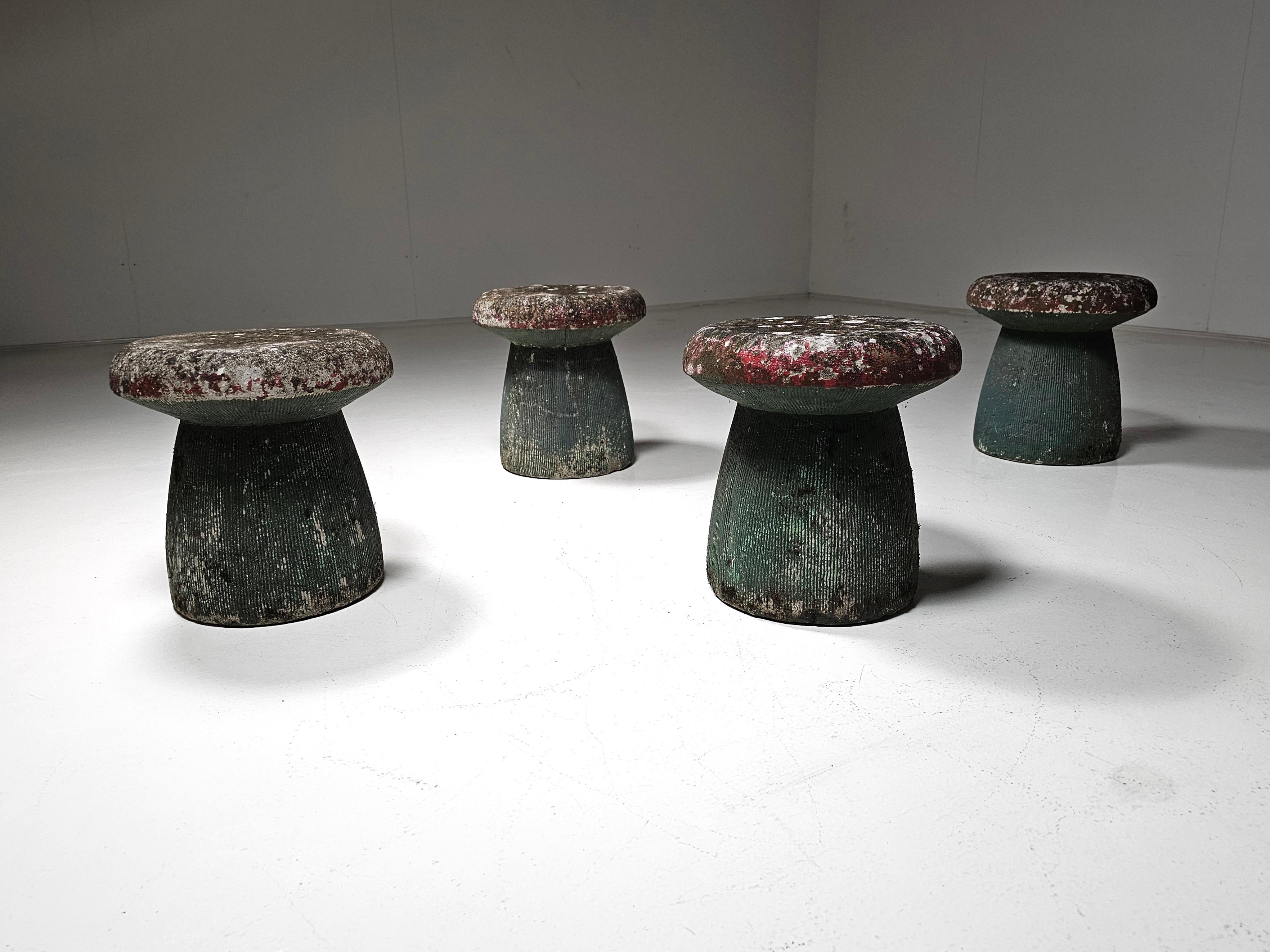Vintage Beton Garten Pilz Hocker, Frankreich, 1960er Jahre im Zustand „Gut“ im Angebot in amstelveen, NL