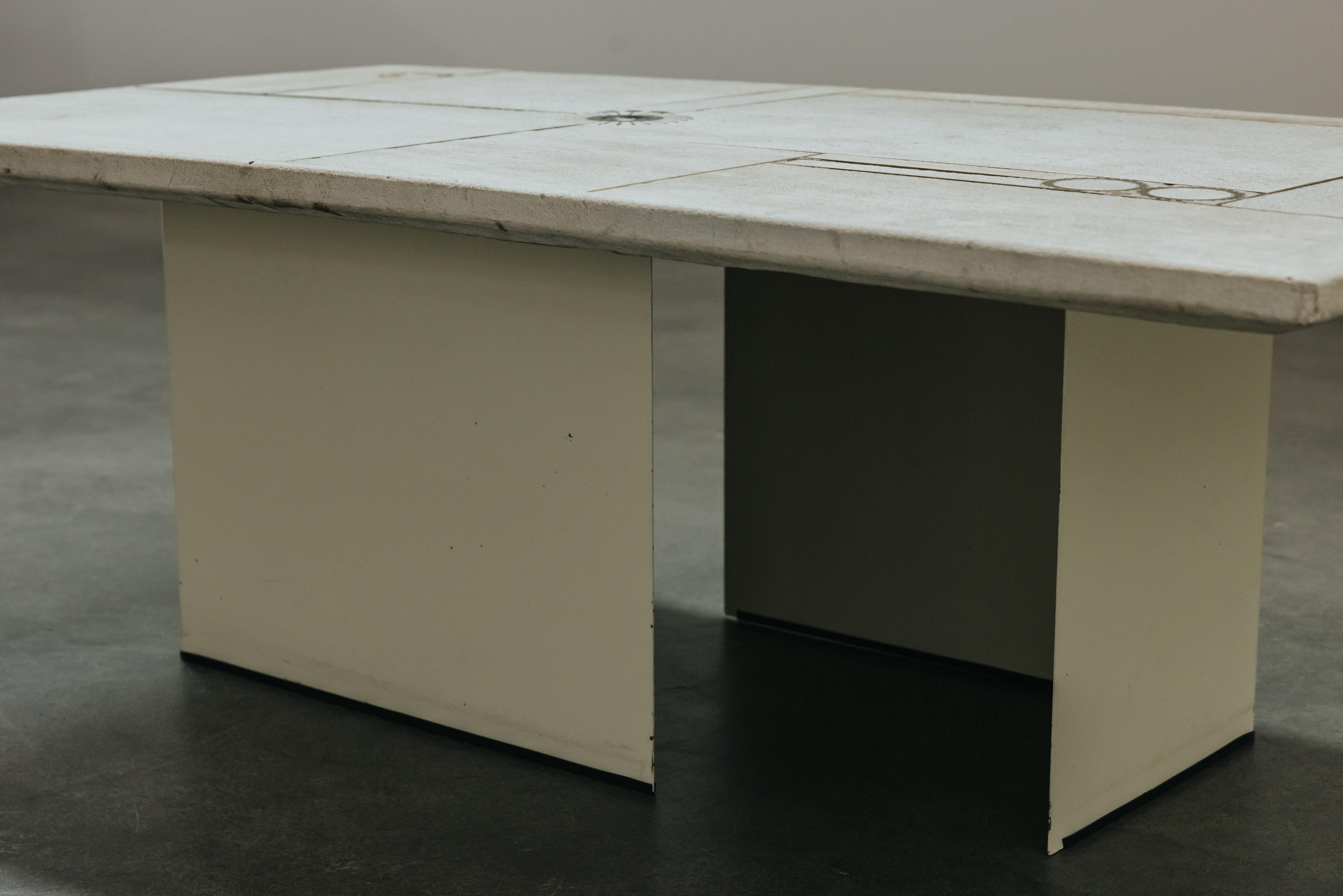 Vintage Beton Mosaik Couchtisch aus Holland, CIRCA 1960 im Angebot 2