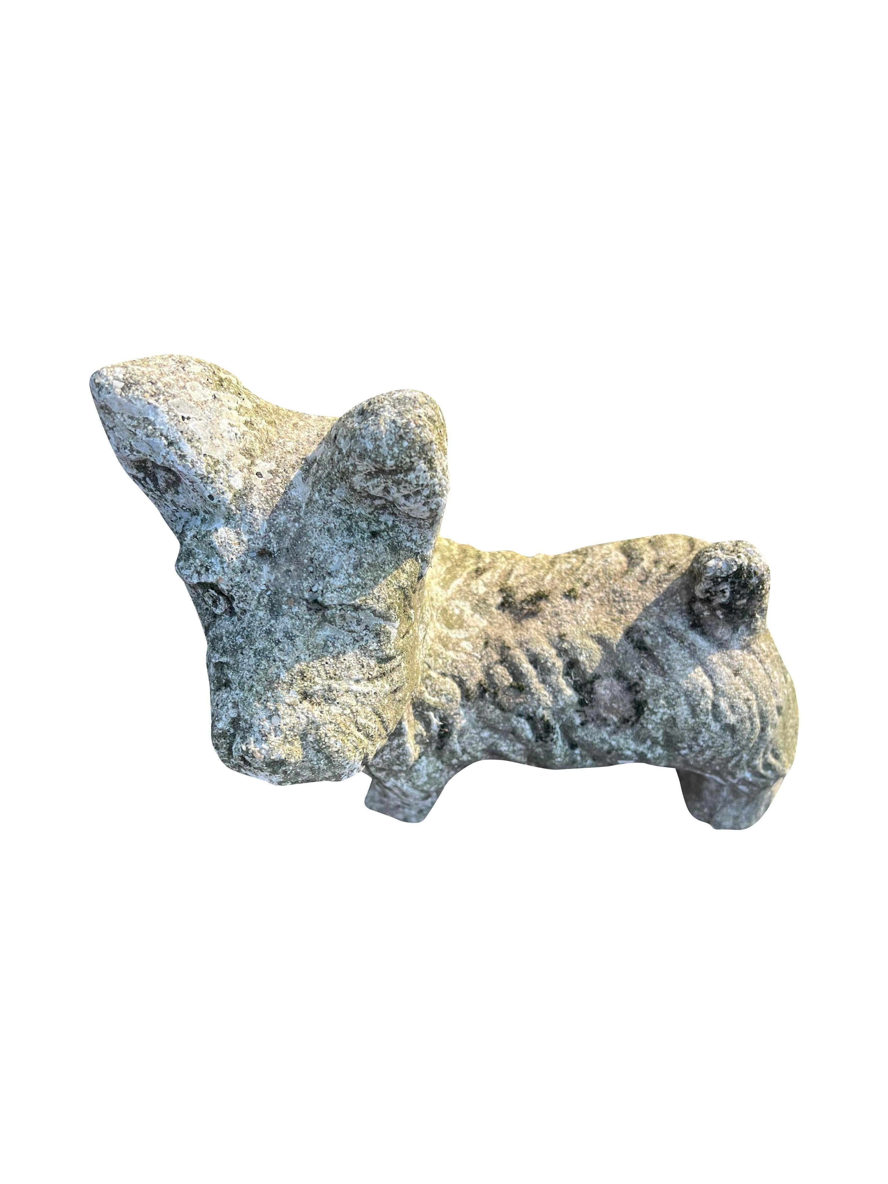Estatua de jardín de perro Terrier de hormigón vintage Estadounidense en venta