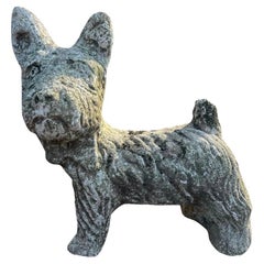 Statua da giardino di cane terrier in cemento vintage