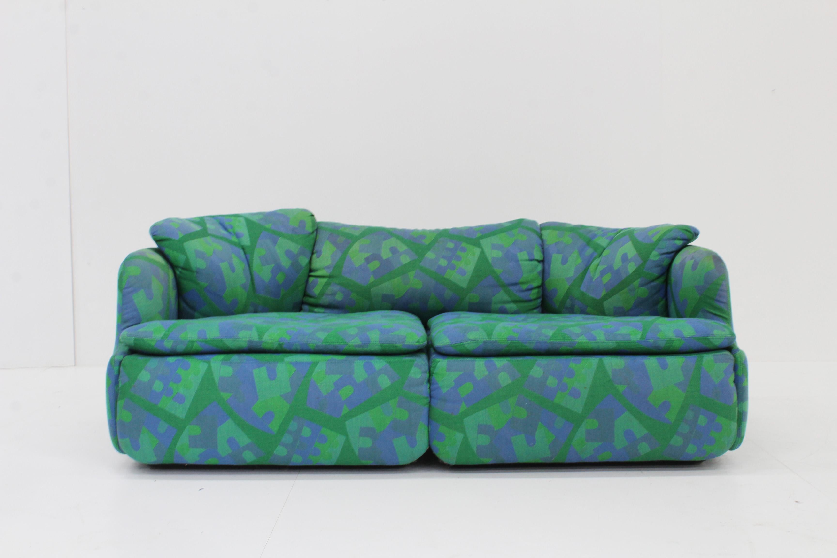 Vintage Confidential Sofa by Alberto Rosselli for Saporiti For Sale 4