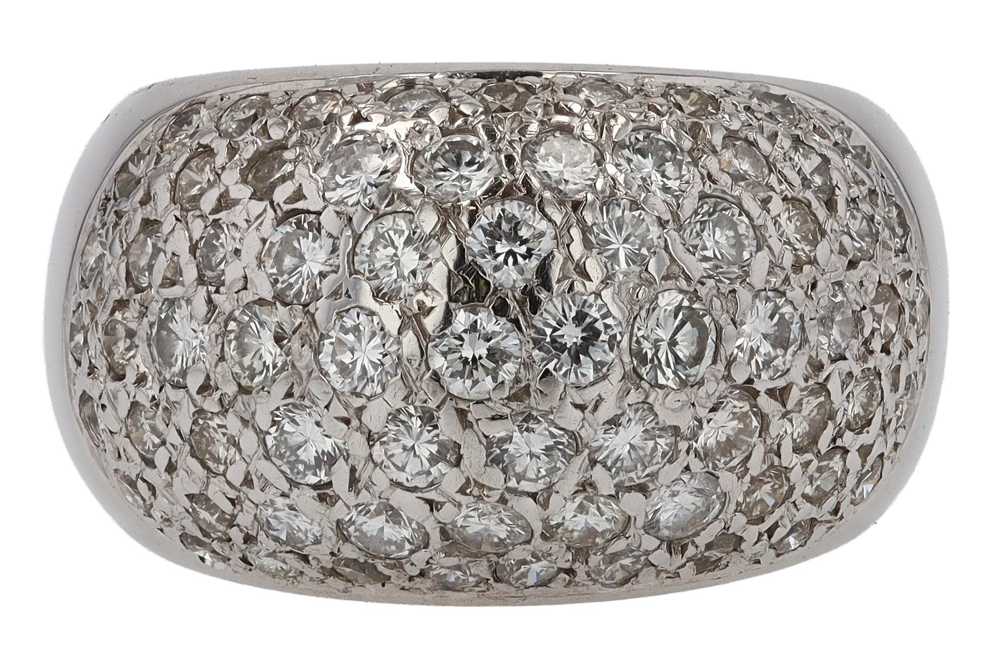 Women's or Men's Vintage Contemporary 1.50 Carats Pavé Diamond 14k Dome Ring For Sale