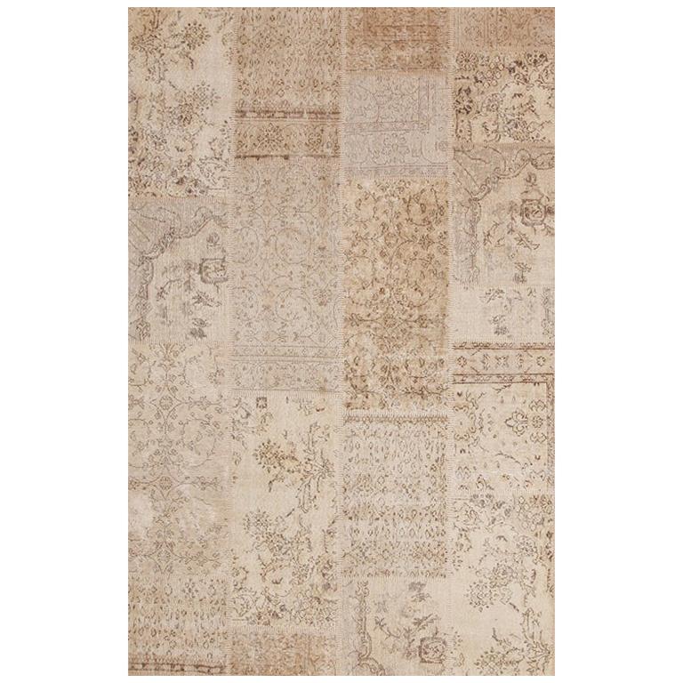 Vintage Contemporary Area Rug, Wool Made of Recycle Carpets, "Vintage Delux" For Sale