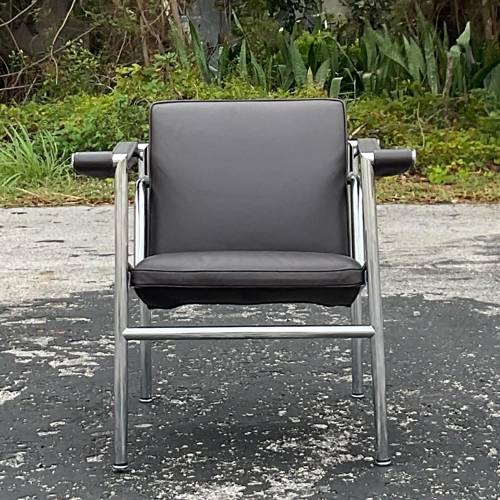 Italian Vintage Contemporary Corbusier for Cassina Lc1 Leather and Chrome Lounge Chair For Sale
