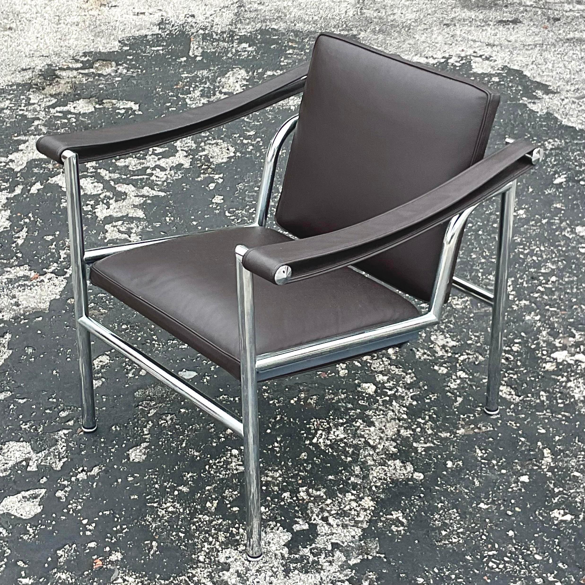 Vintage Contemporary Corbusier for Cassina Lc1 Leather and Chrome Lounge Chair In Good Condition For Sale In west palm beach, FL