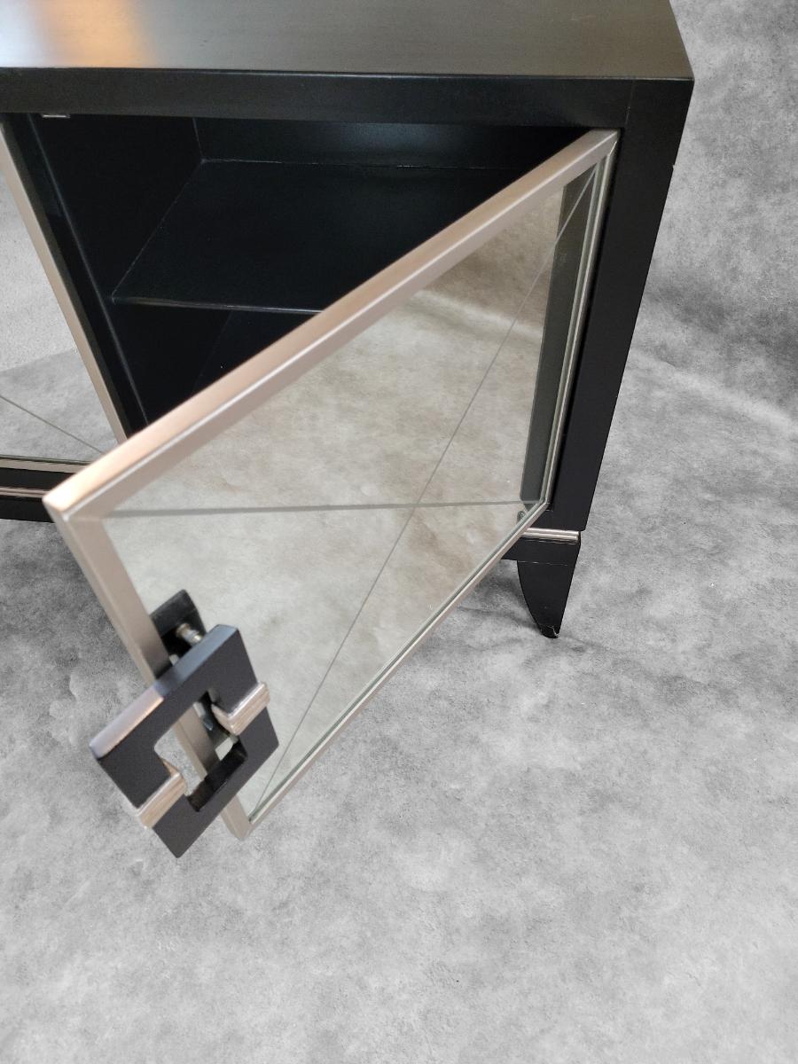 Credenza Contemporánea Vintage de Estilo Deco en Madera Ebonizada con 2 Puertas con Espejo de Artma en venta 2