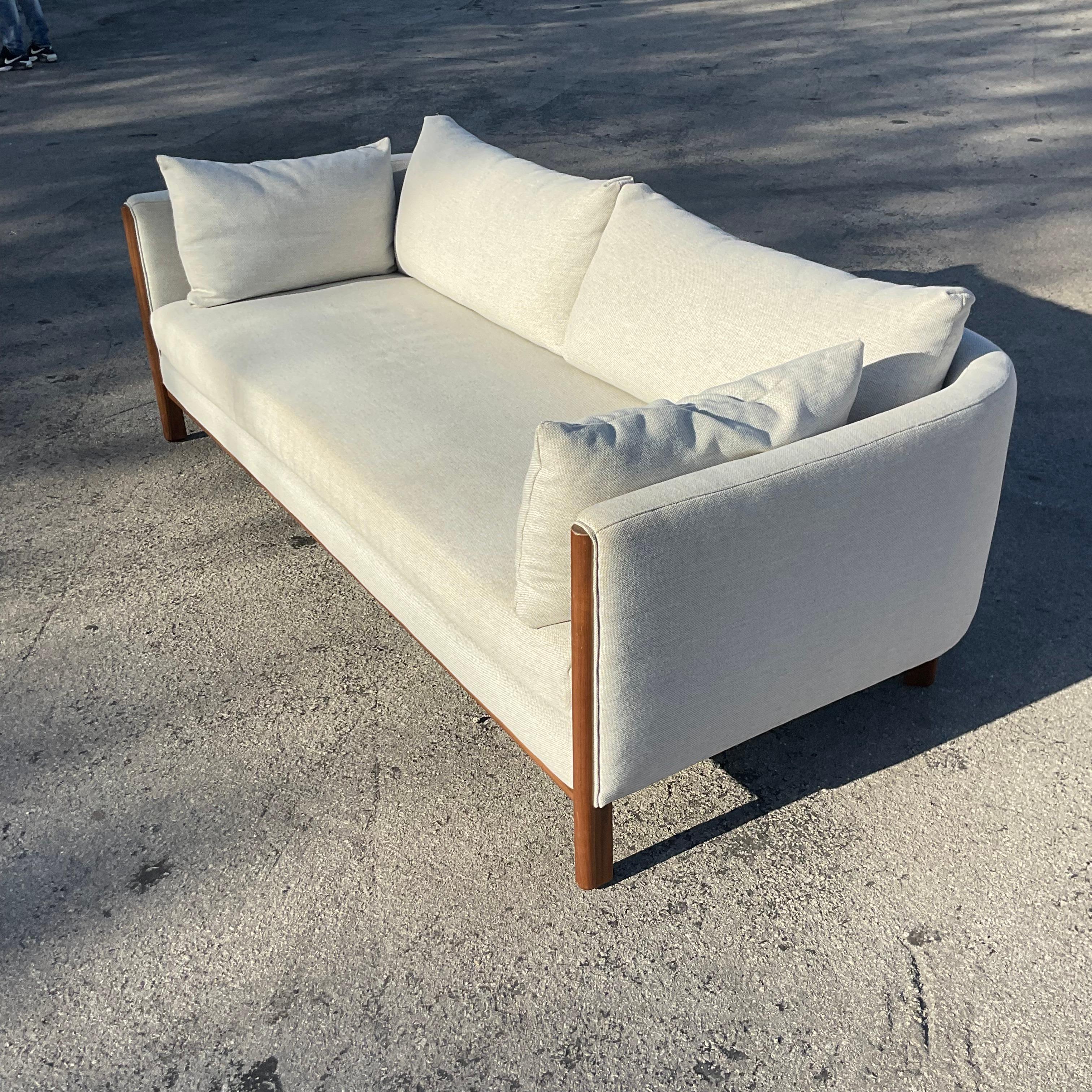 Vintage Contemporary Dwr “Emmy” Sofa In Good Condition In West Palm Beach, FL