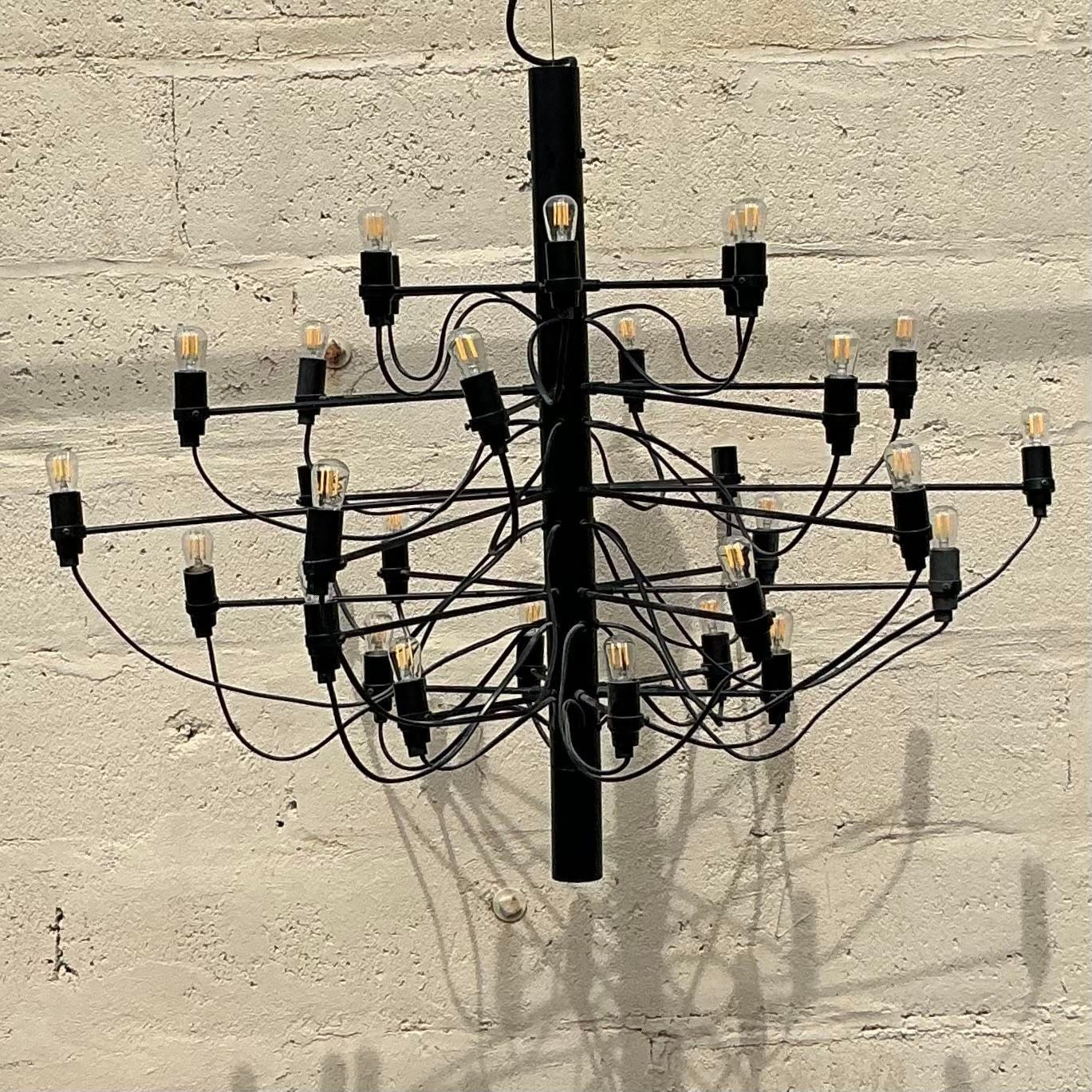 XX secolo Lampadario vintage contemporary di Flos in vendita