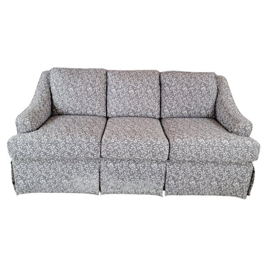 Vintage Contemporary Gray Leaf Print Stoffsofa