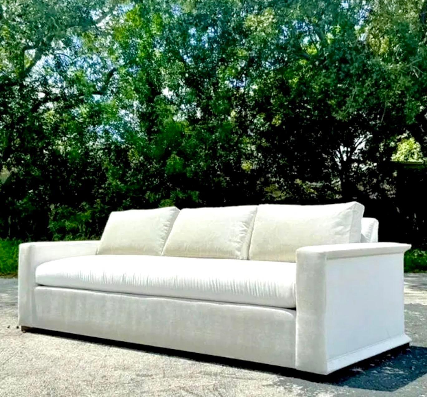 American Vintage Contemporary Hickory Chair Flat Arm Sofa For Sale