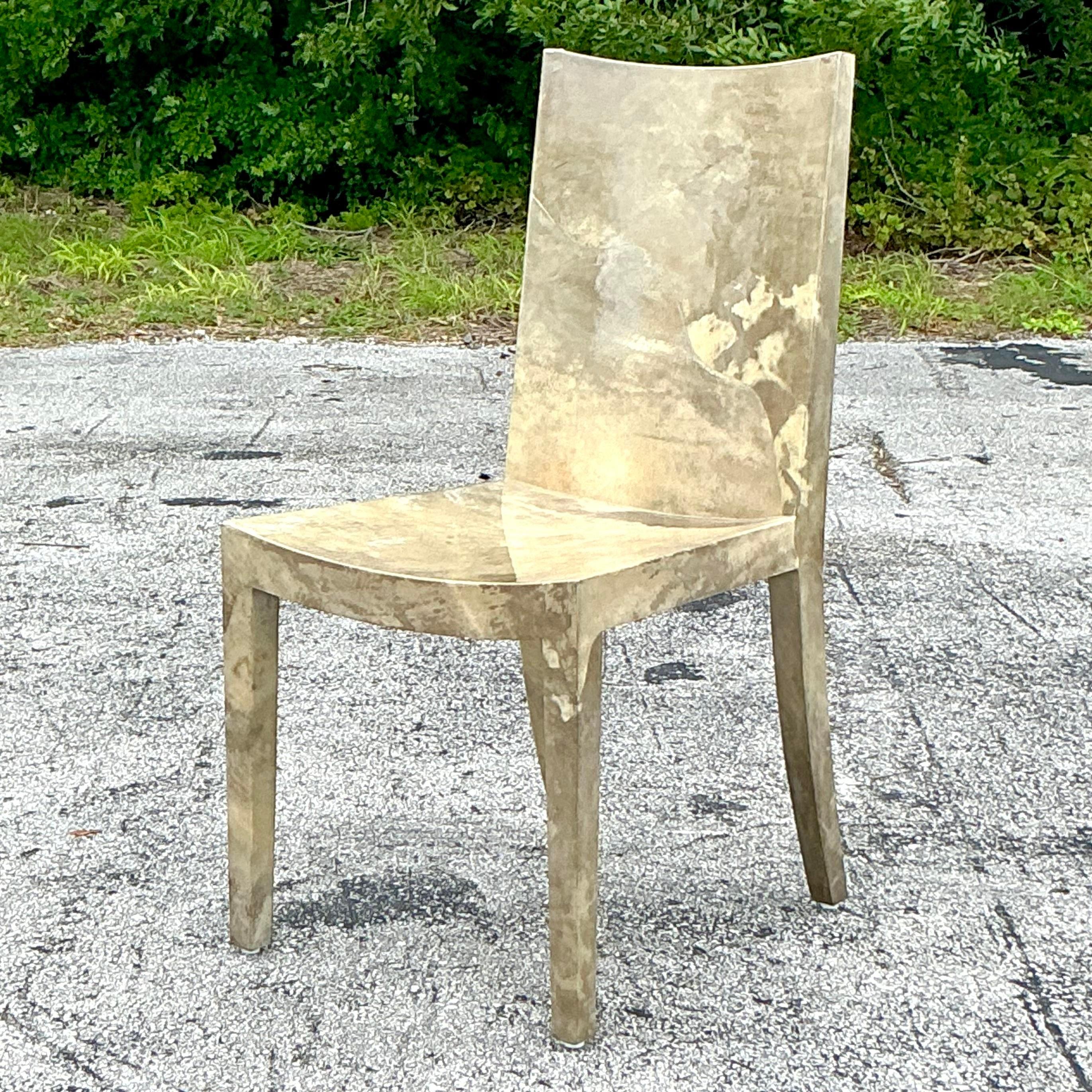 Chaise jmf vintage contemporaine en peau de chèvre laquée d'après Karl Springer Bon état - En vente à West Palm Beach, FL