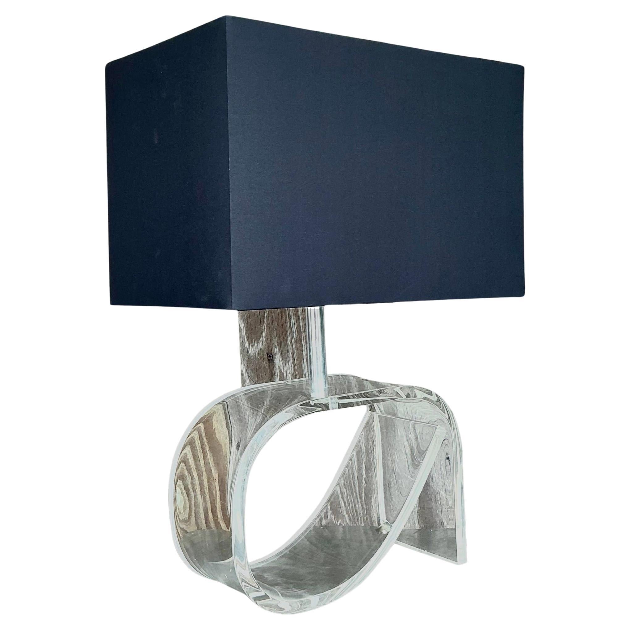 Vintage Contemporary Lucite Scroll Table Lamp For Sale