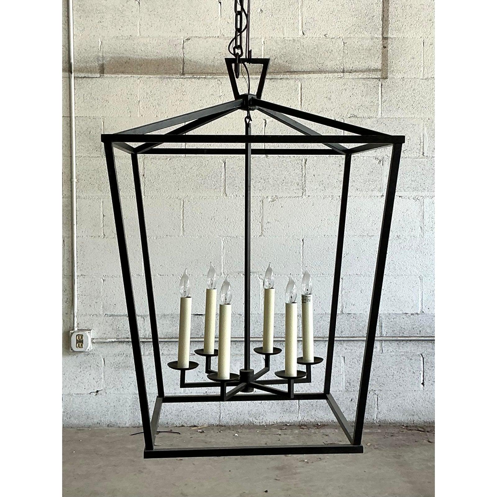 Vintage Contemporary Monumental Frame Laterne (Industriell) im Angebot