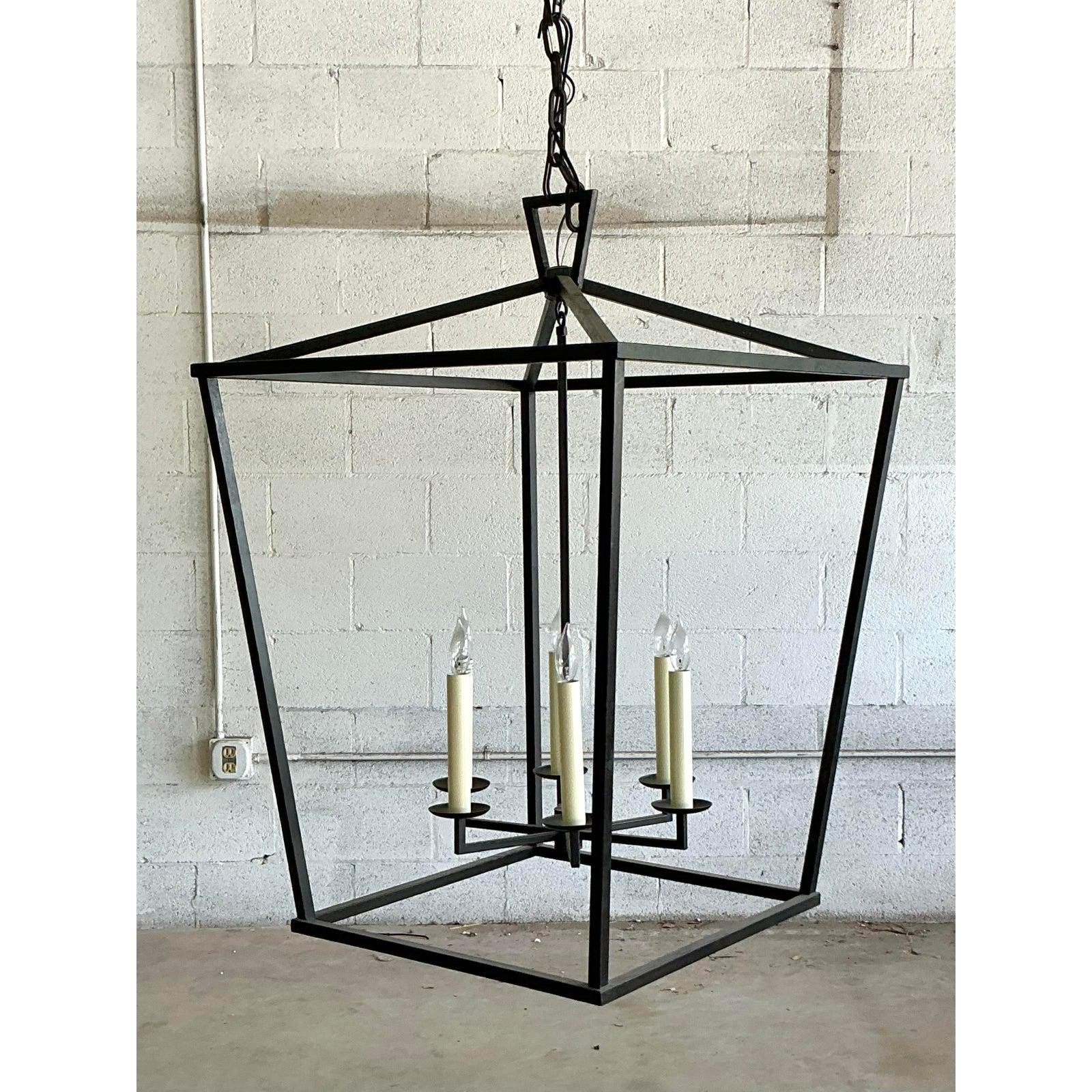 Vintage Contemporary Monumental Frame Laterne im Zustand „Gut“ im Angebot in West Palm Beach, FL