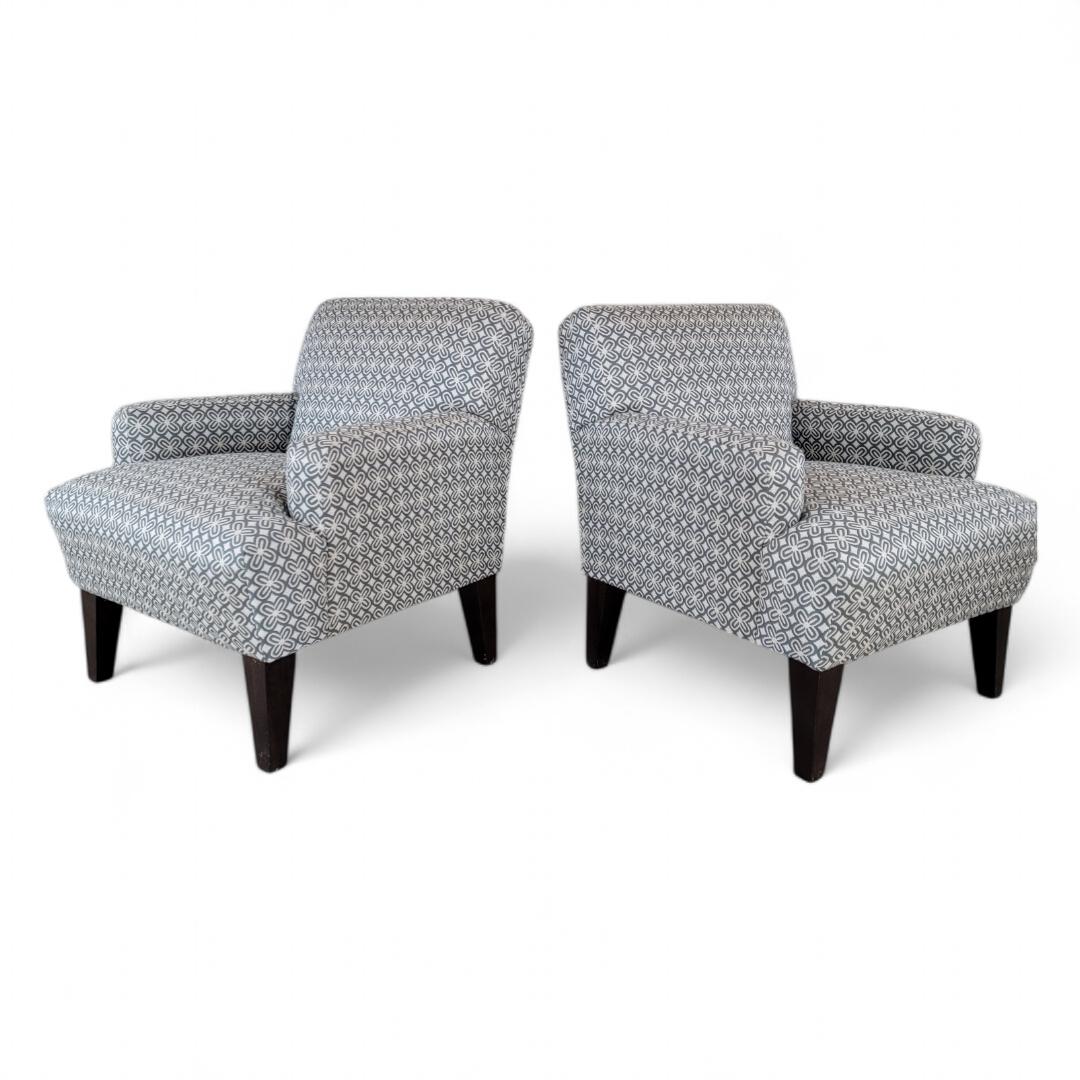 Vintage Contemporary Club Chairs, Paar in Retro-Blau und Creme (Unbekannt) im Angebot